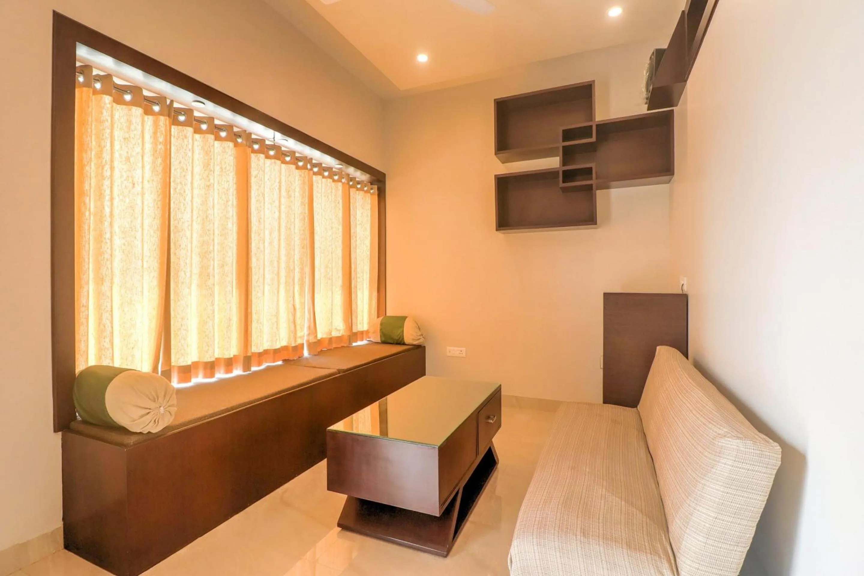 Bedroom in Super Townhouse Amaraa Farms Near LuLu Hypermarket