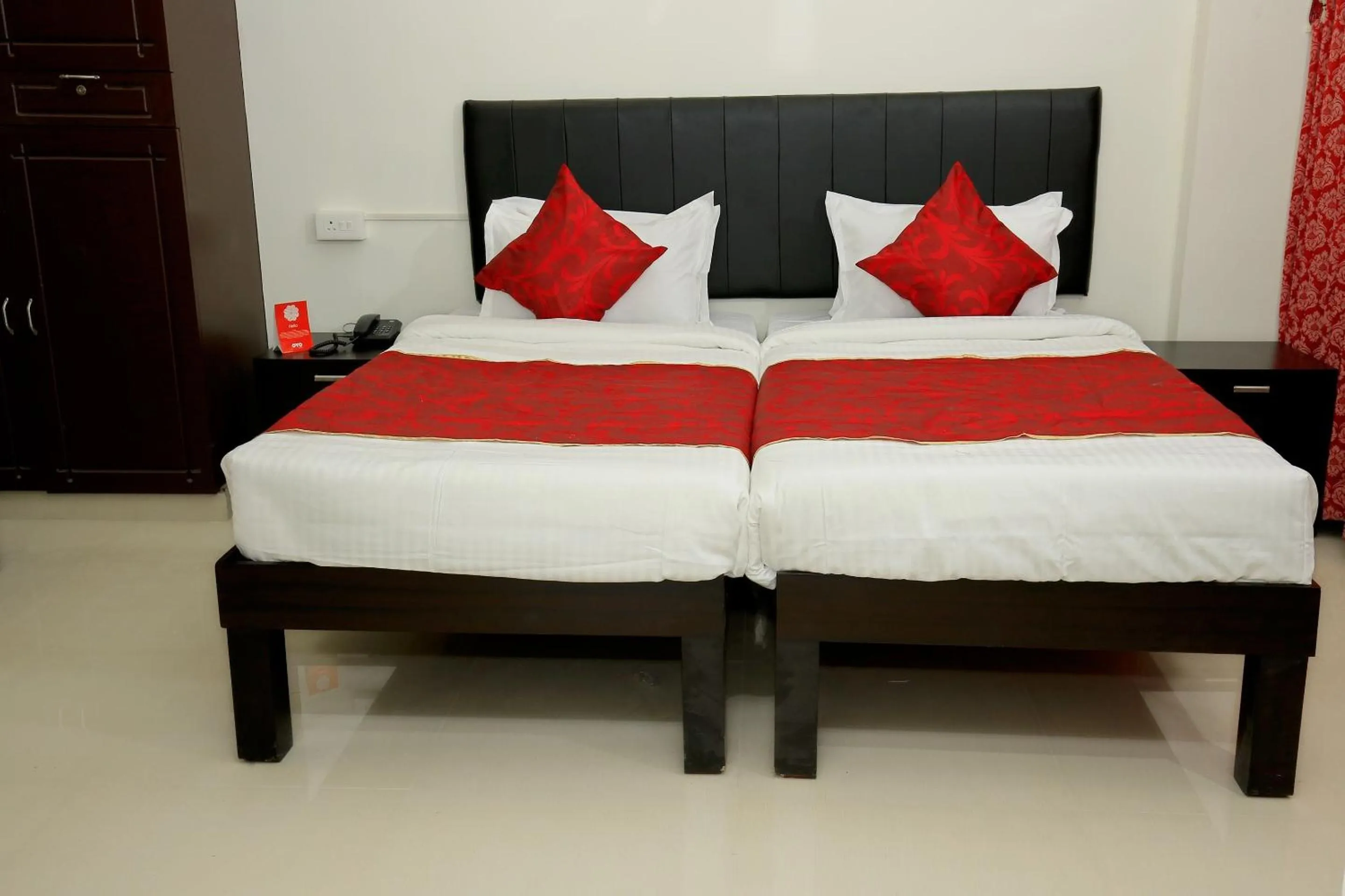 Bedroom, Bed in Super Hotel O Technopark Formerly Le Frank