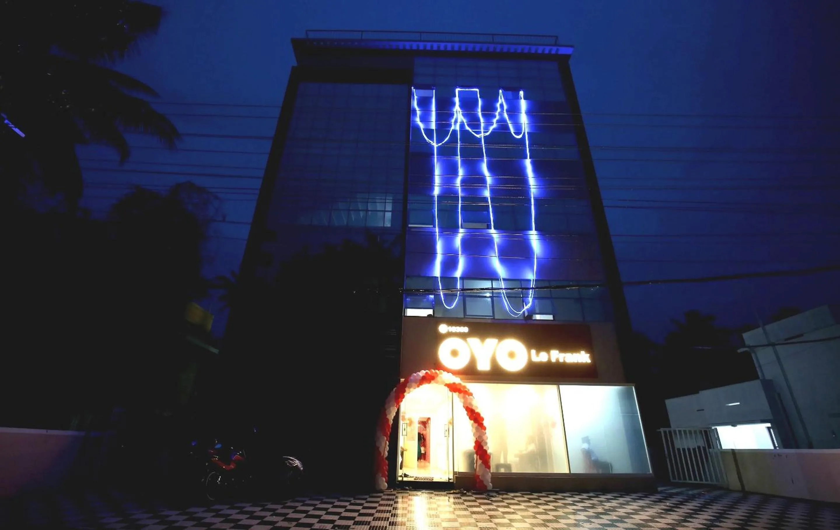 Facade/entrance in Super Hotel O Technopark Formerly Le Frank