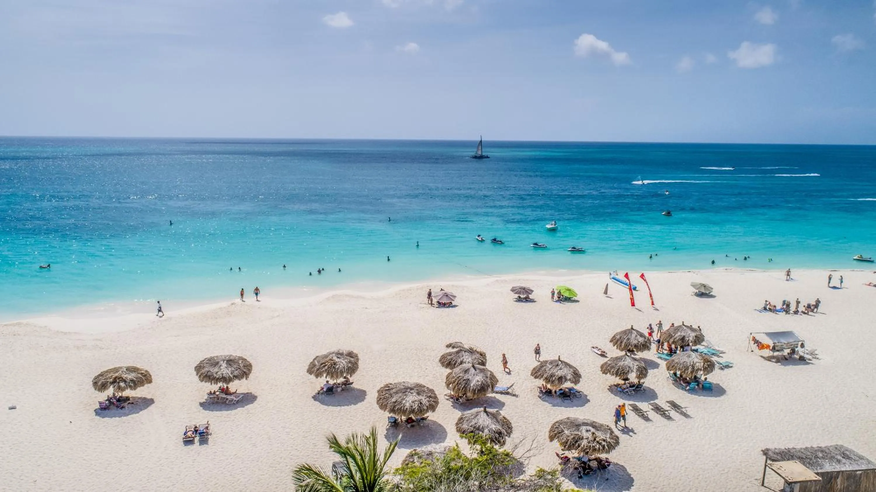 Beach in MVC Eagle Beach