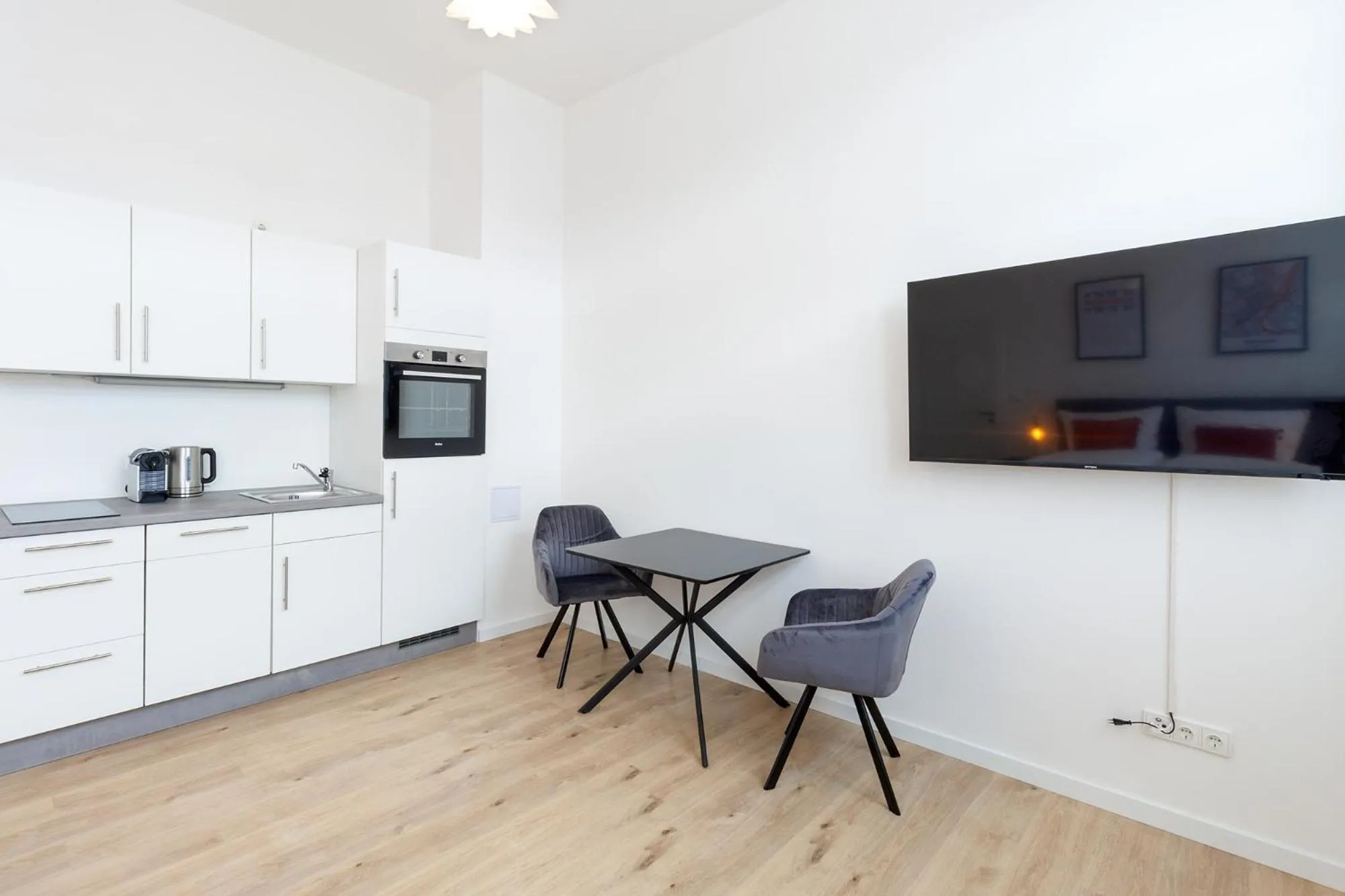 TV and multimedia in STAY@MA Boardinghouse Mannheim