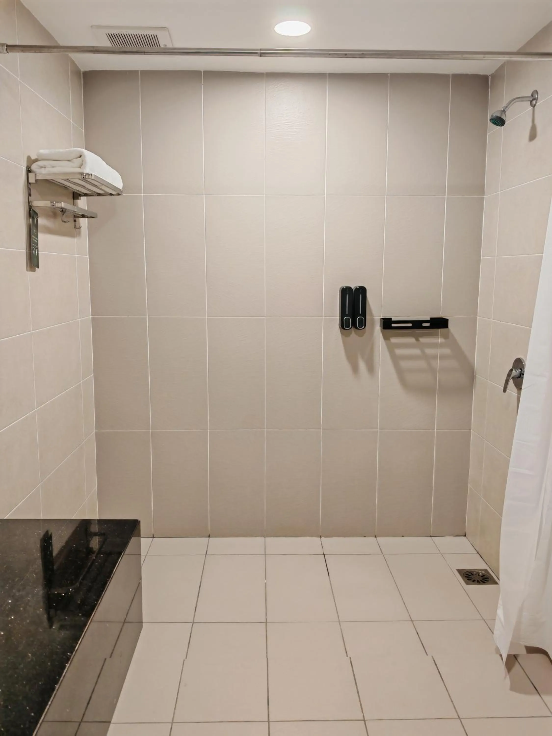 Bathroom in Swan Garden Resort Hotel