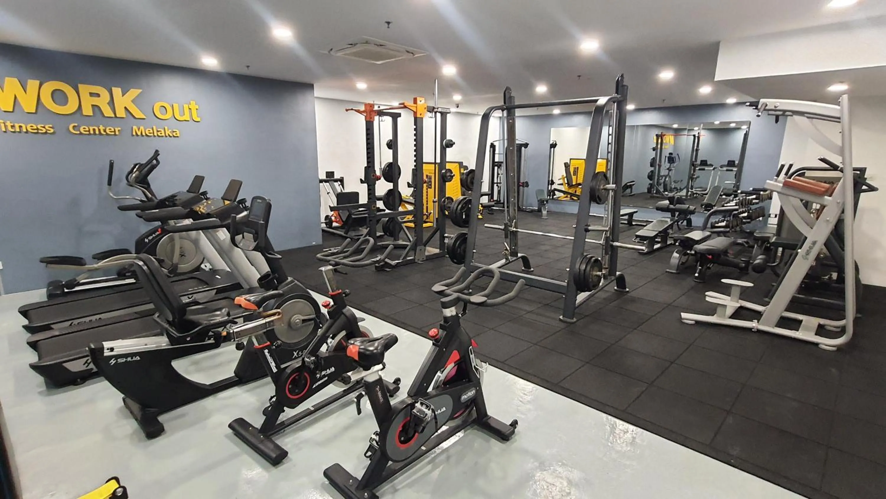 Fitness centre/facilities in Swan Garden Resort Hotel