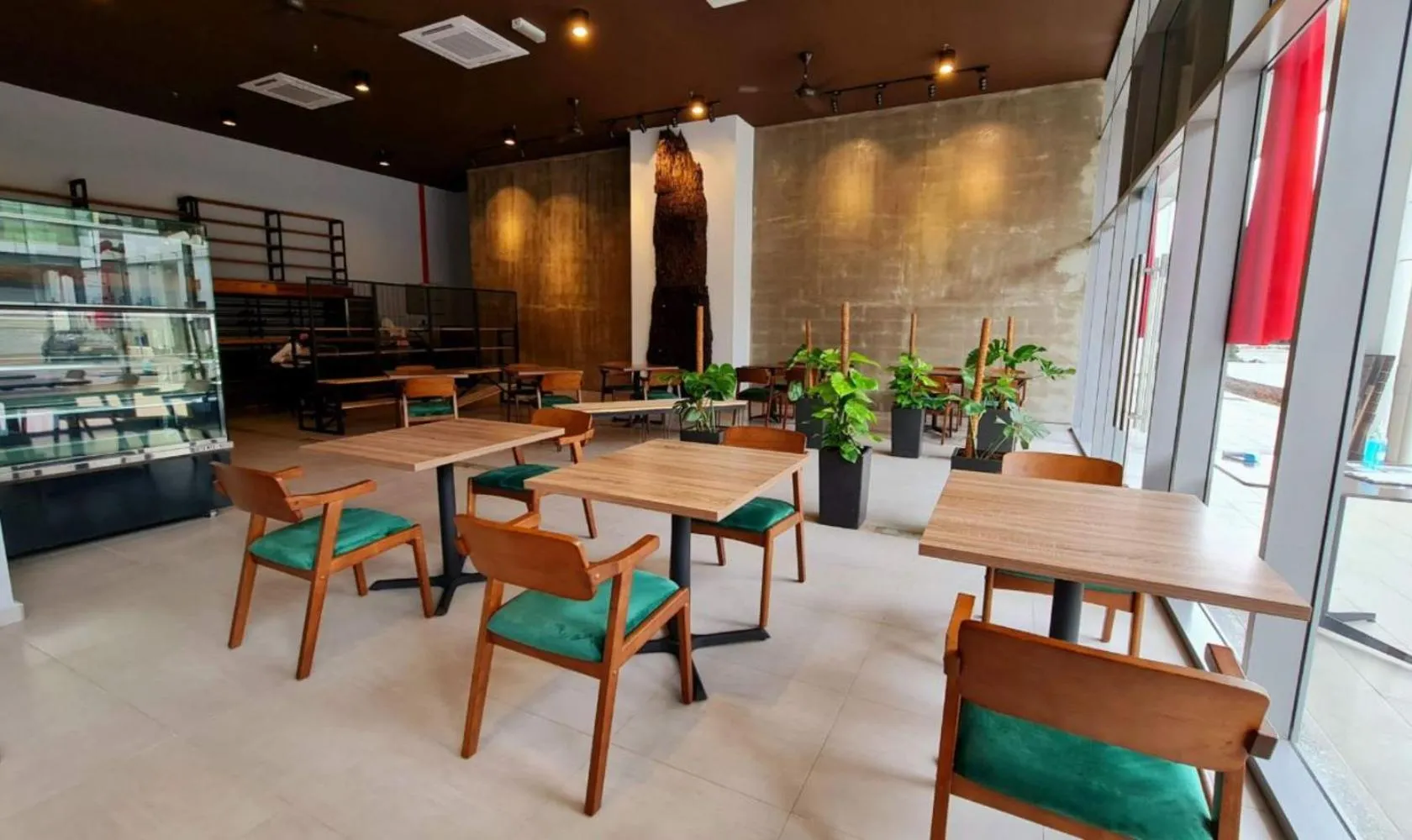 Restaurant/places to eat in Swan Garden Resort Hotel