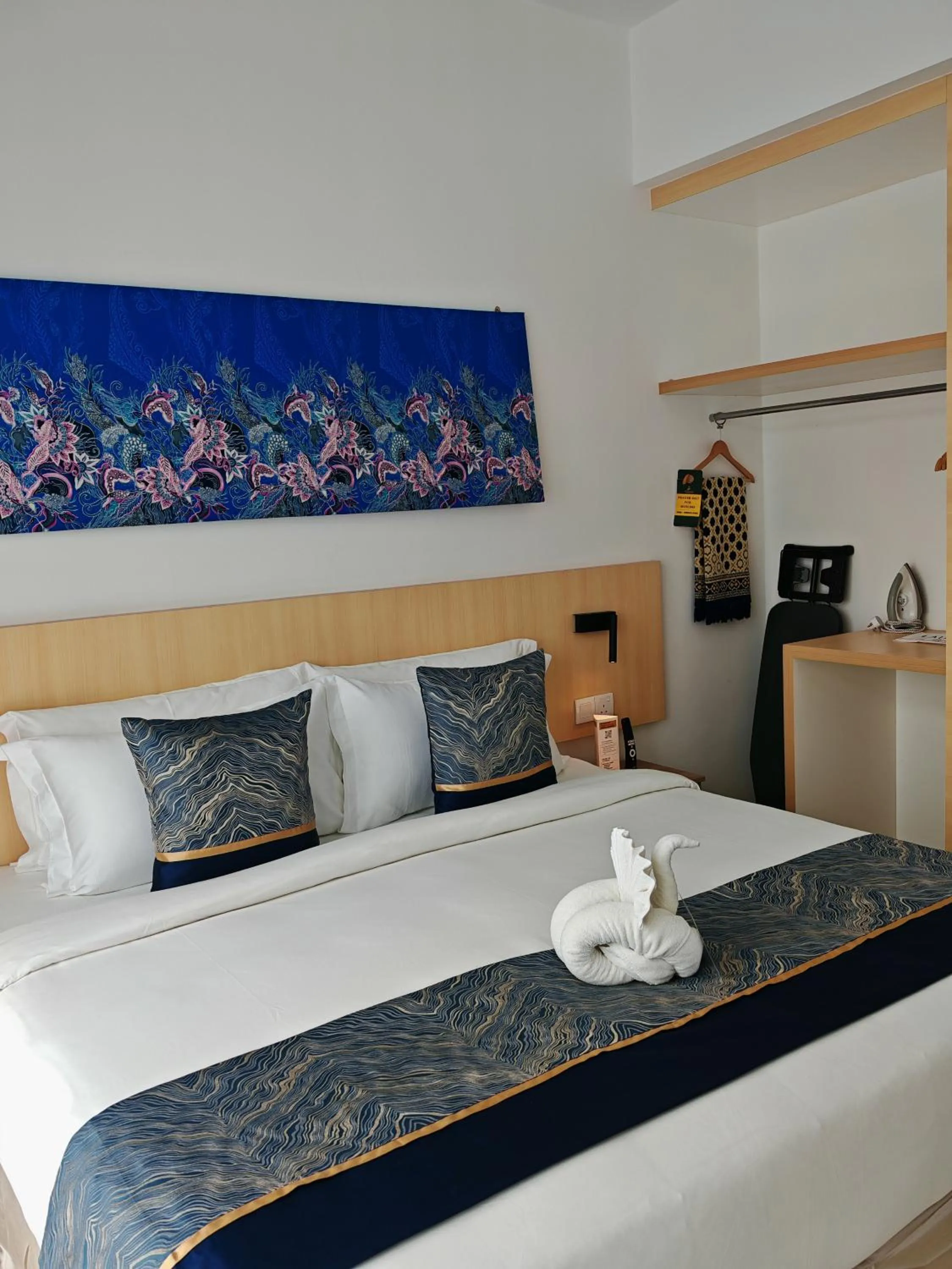 Bed in Swan Garden Resort Hotel