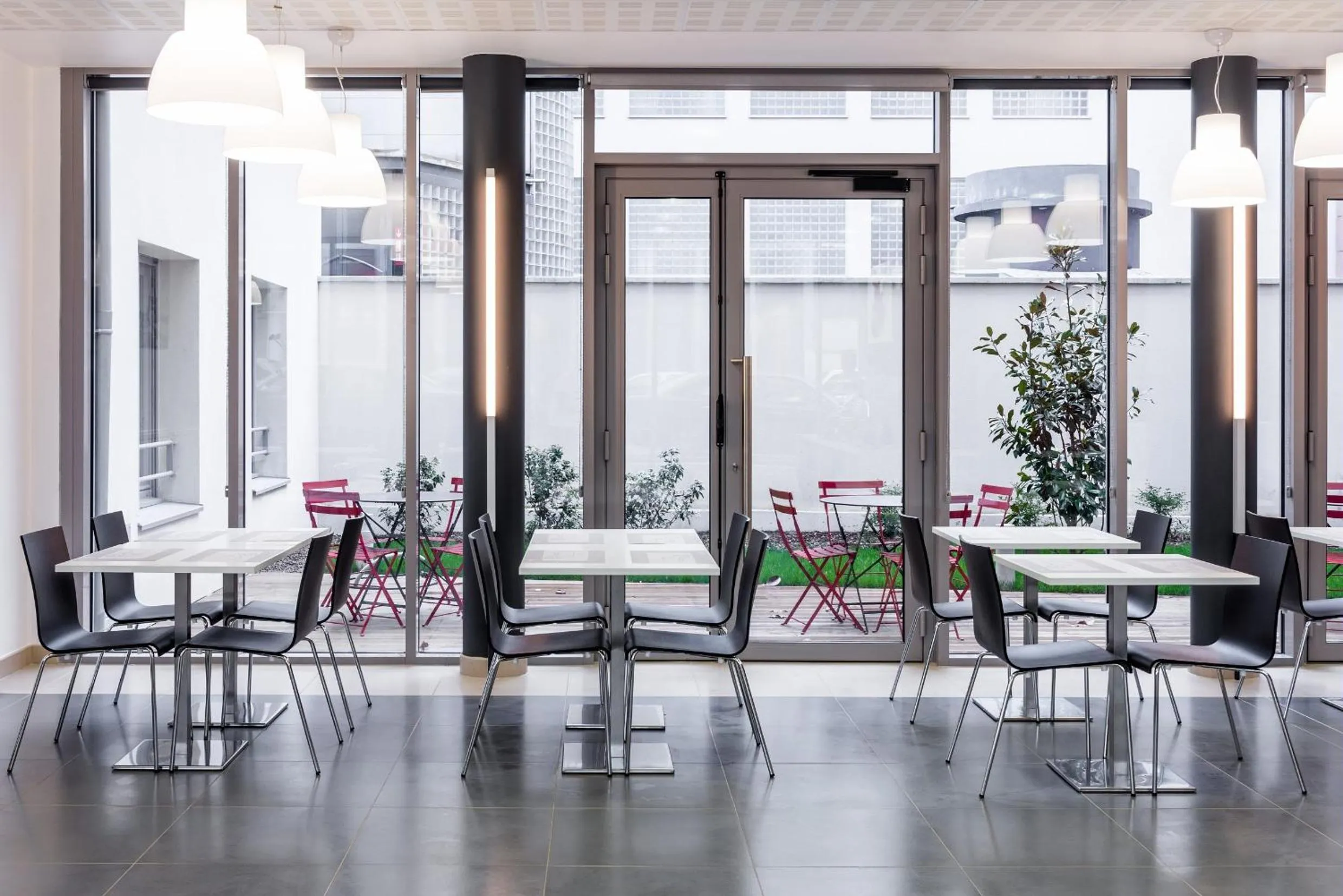 Restaurant/places to eat in Aparthotel Adagio Access Paris Clichy