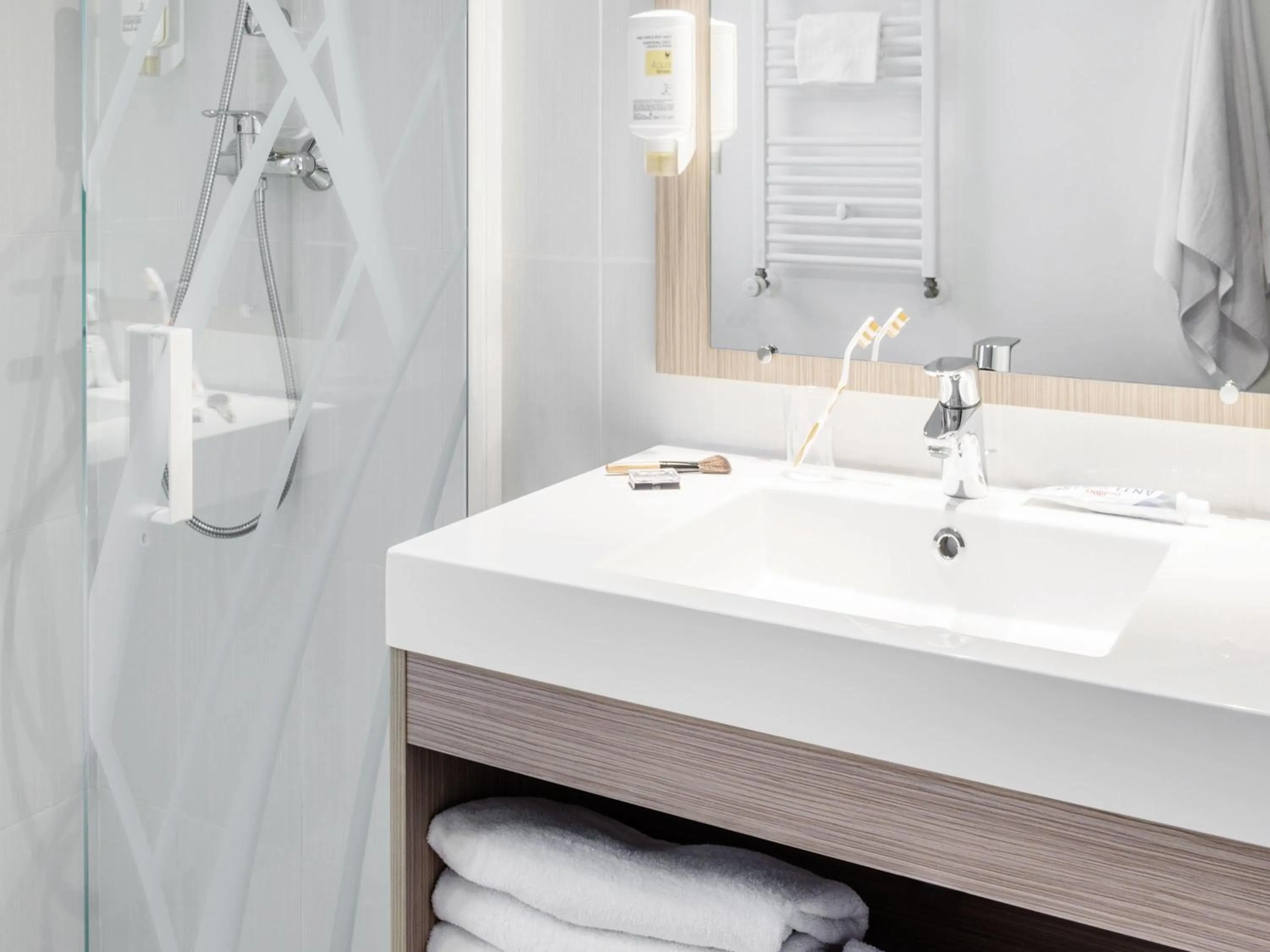 Bedroom in Aparthotel Adagio Access Paris Clichy