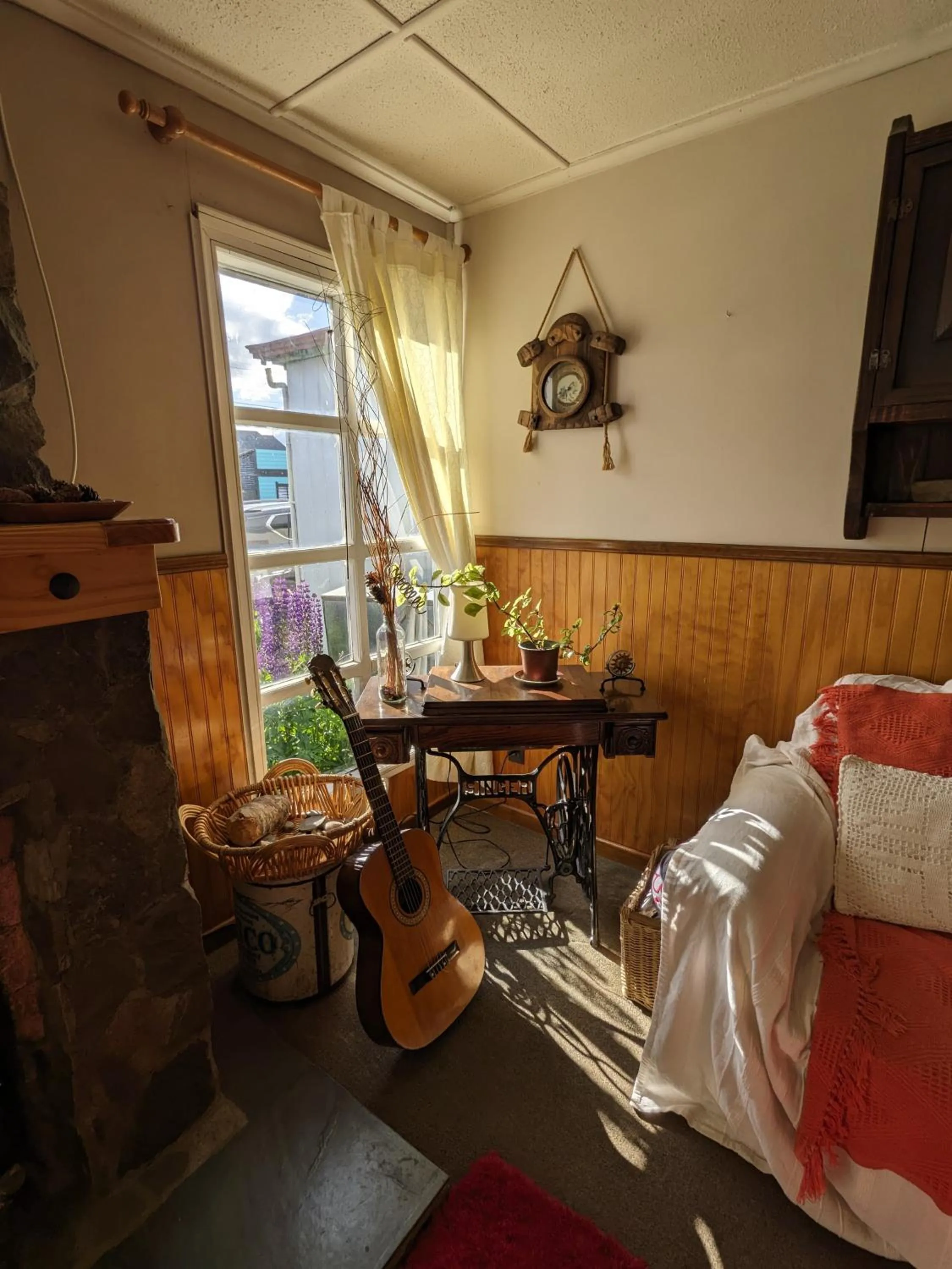 Kitchen or kitchenette, Bed in Big Bang Patagonia - Traveler Assistance