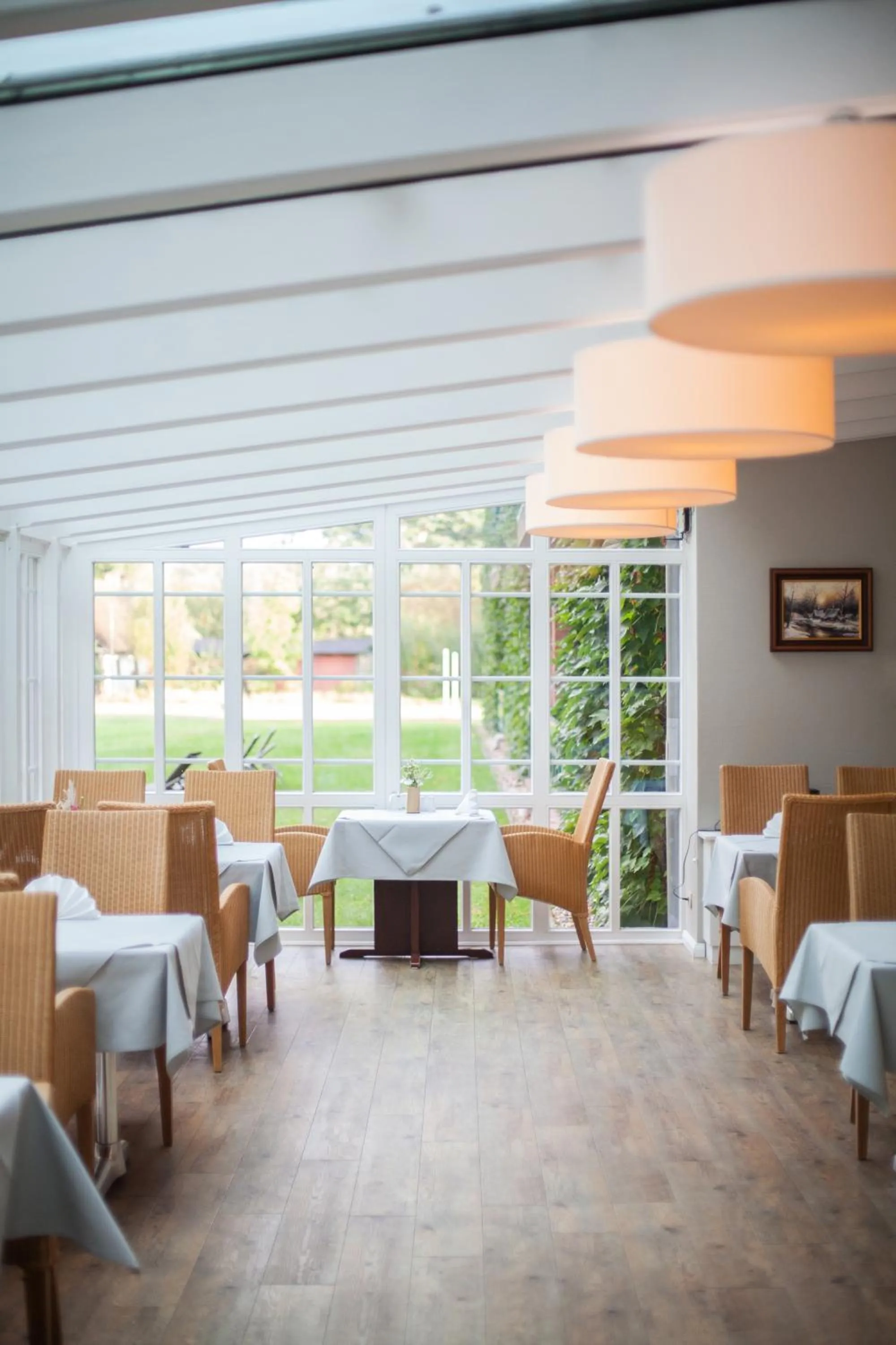 Restaurant/places to eat in Waldhotel Eiche