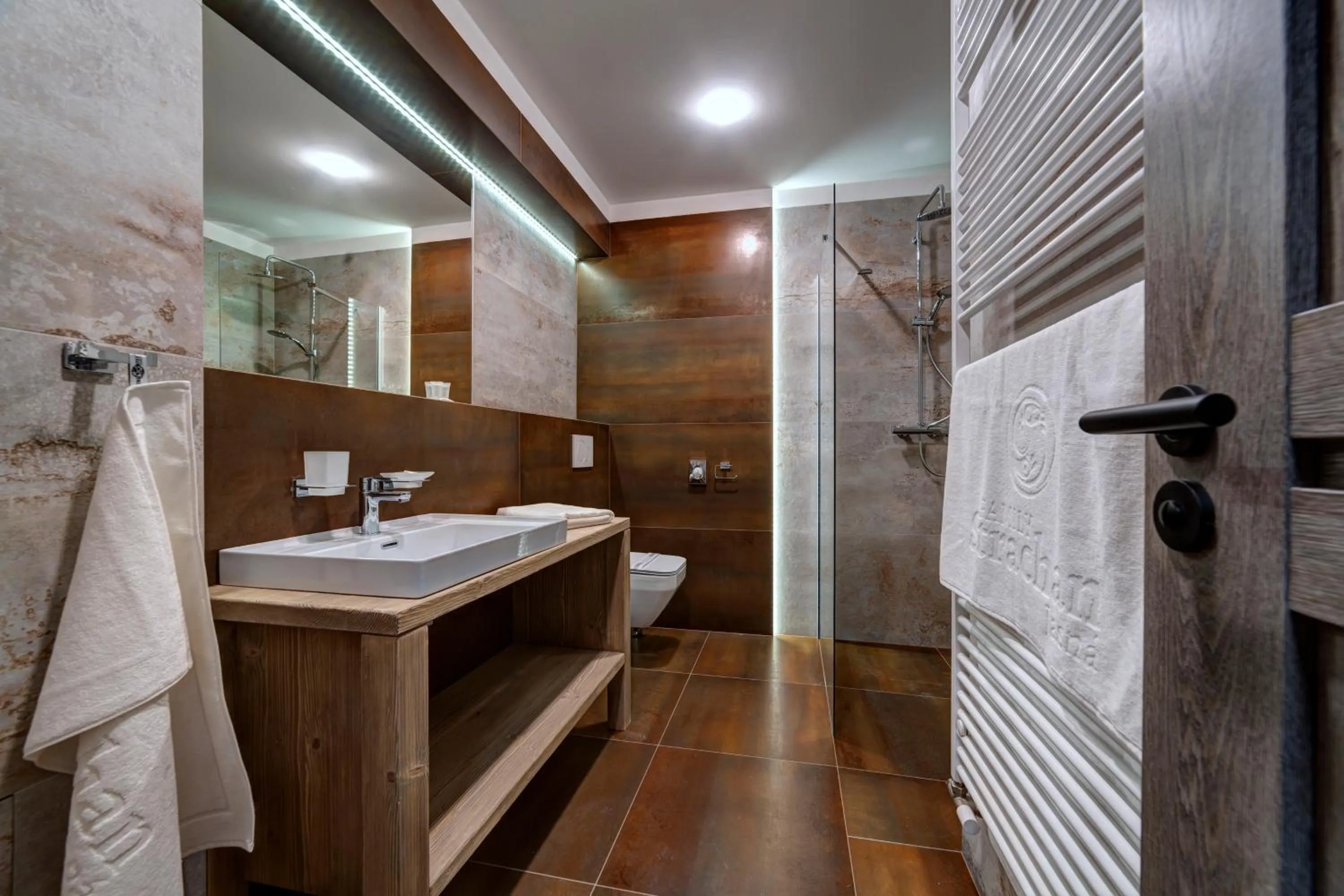 Shower in Hotel Strachan Family Jasná