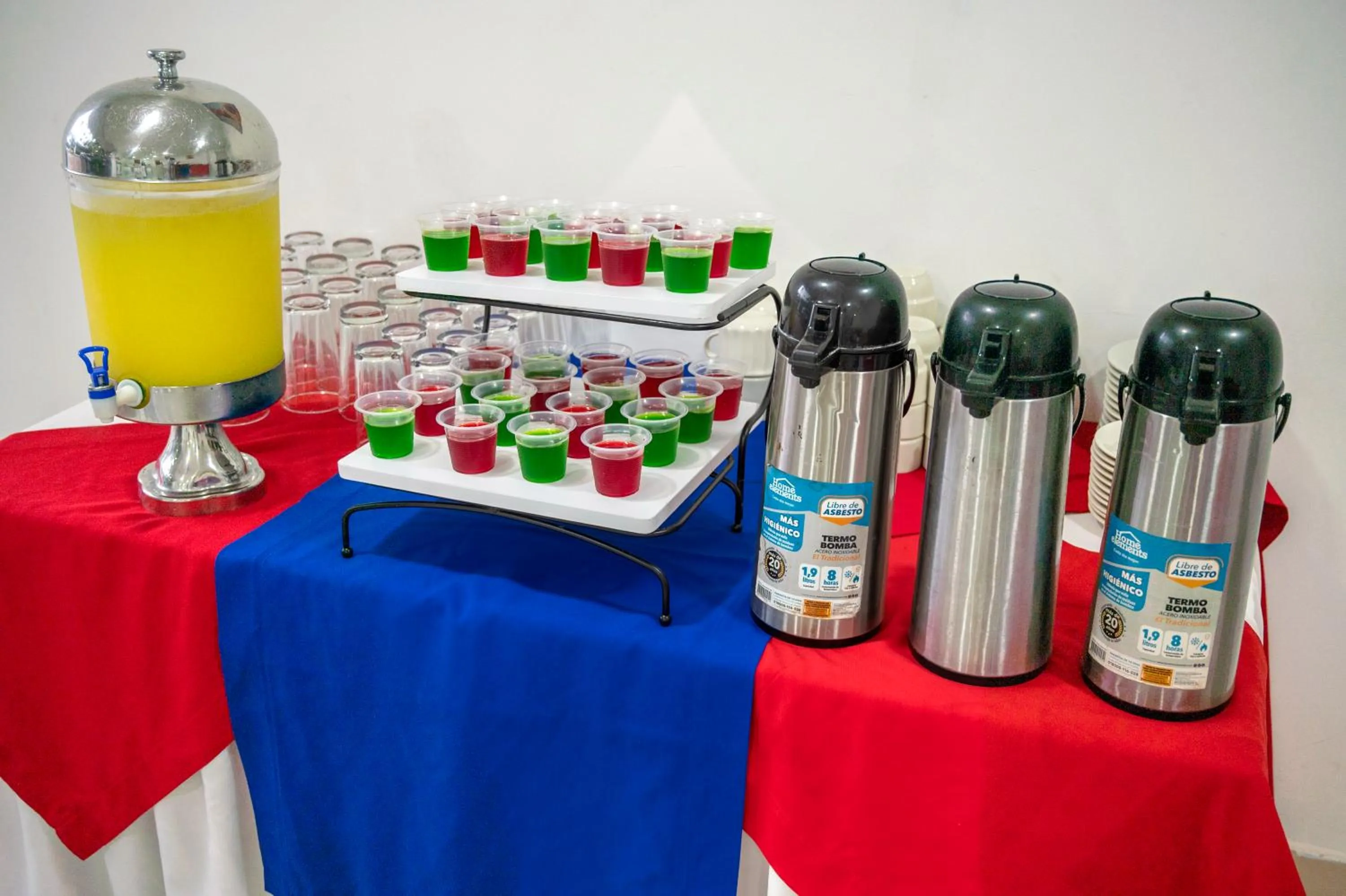 Restaurant/places to eat in Hotel ITACO