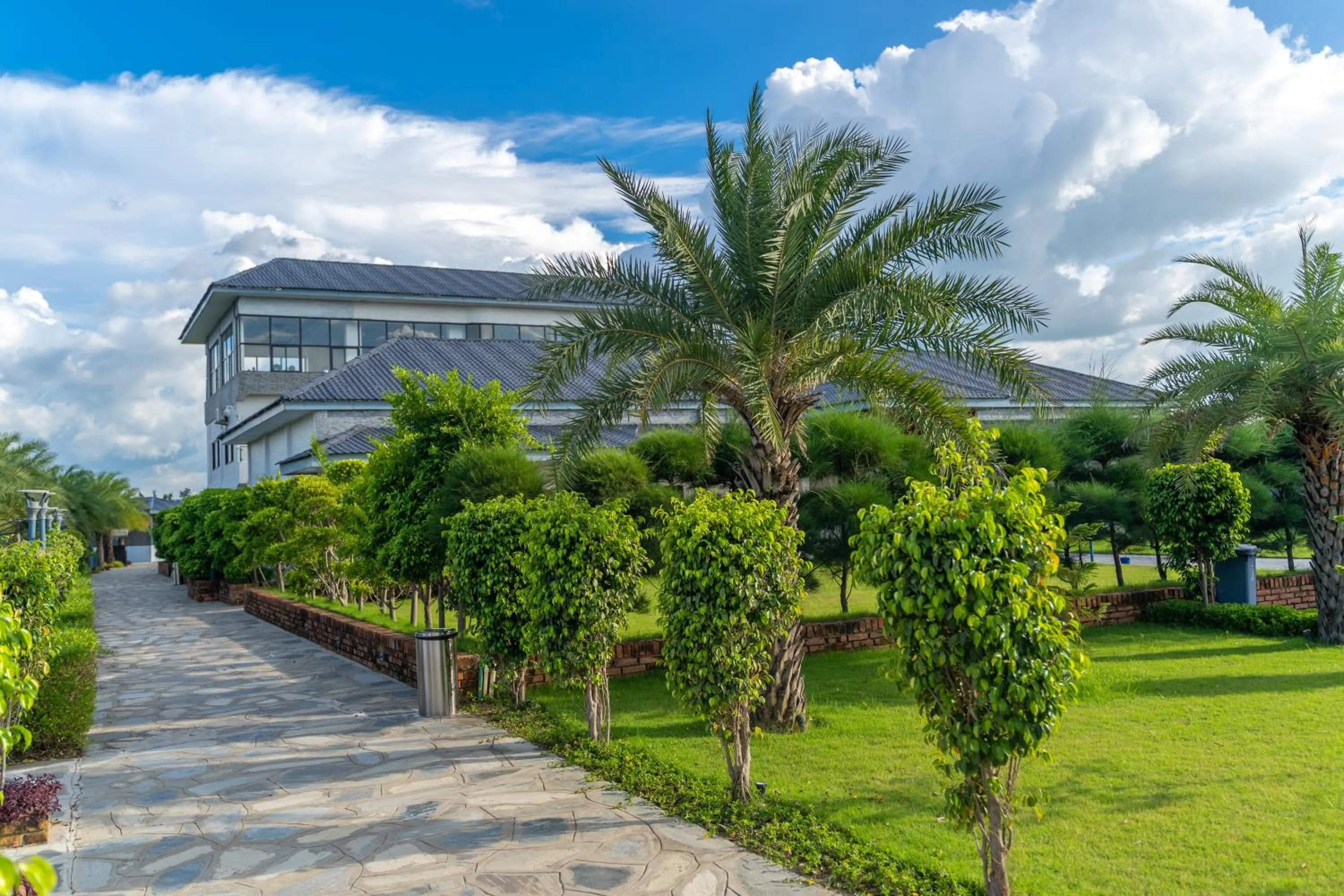 Garden in Lumbini Palace Resort