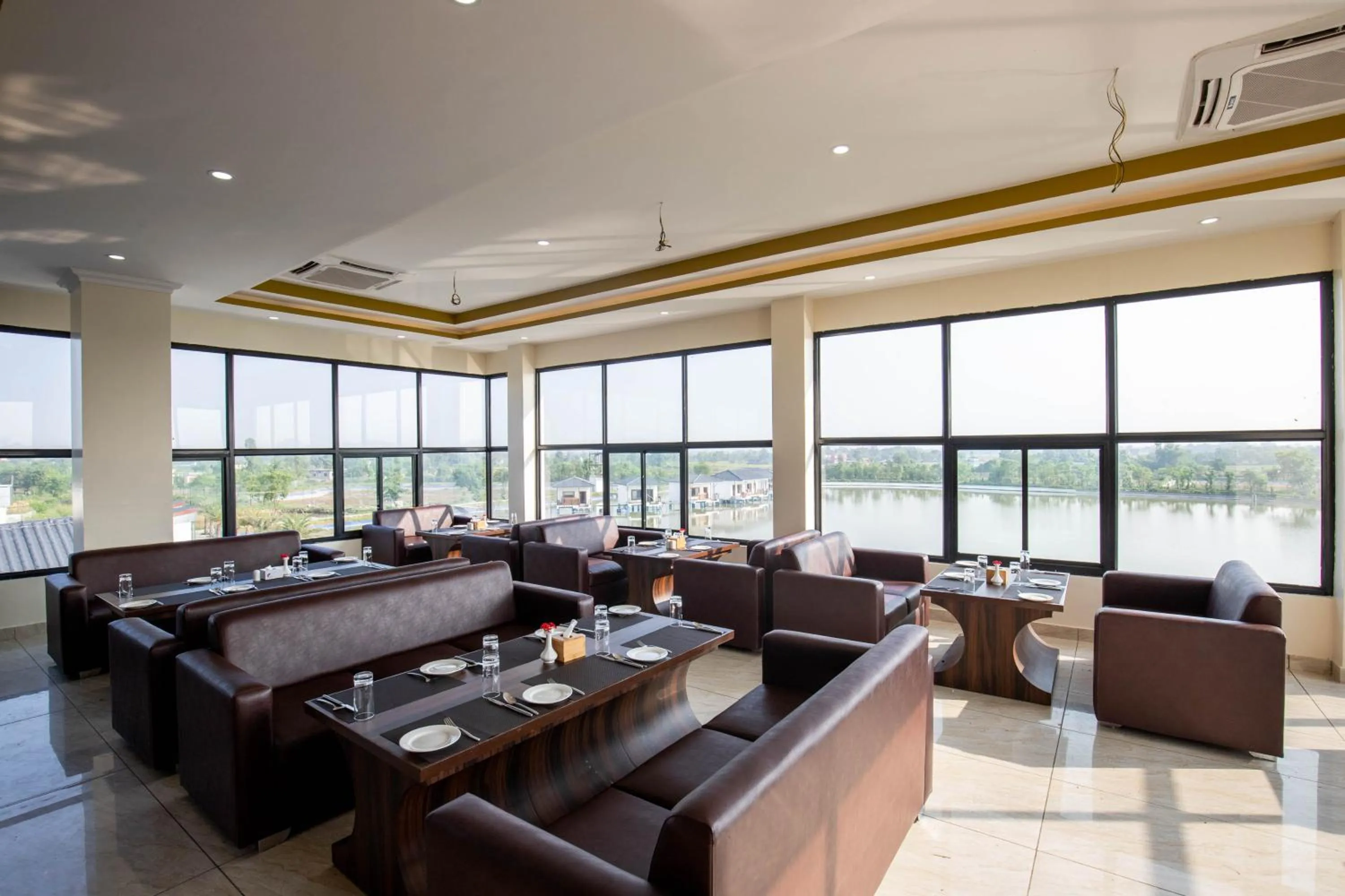 Restaurant/places to eat in Lumbini Palace Resort