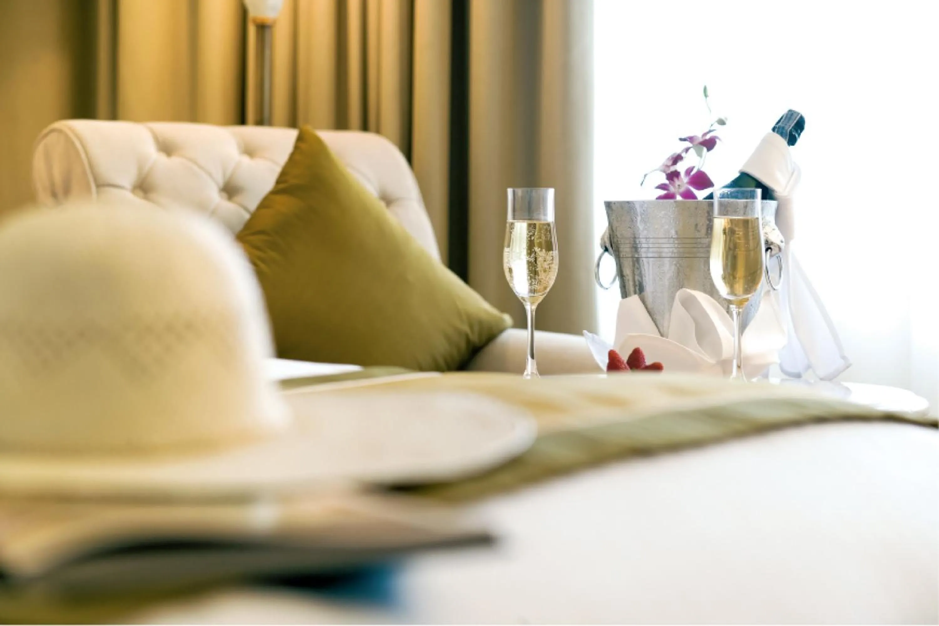 Bed in Sofitel Nanjing Galaxy