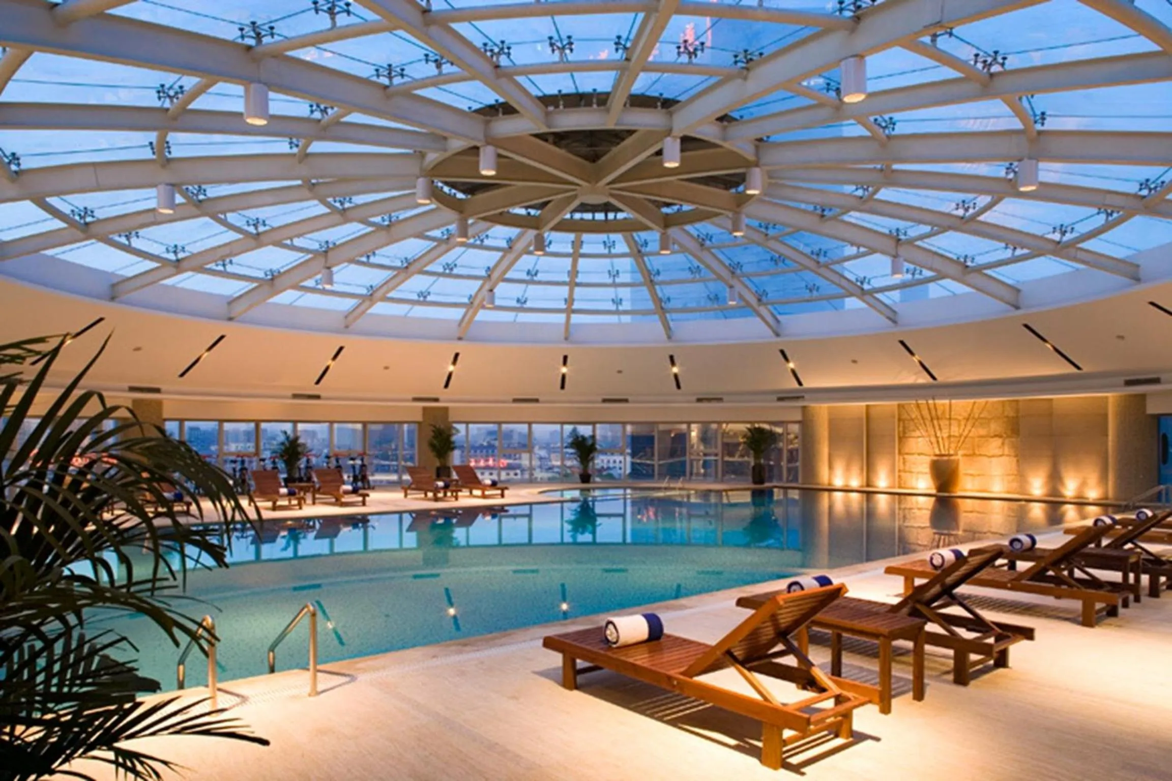 Swimming pool in Sofitel Nanjing Galaxy