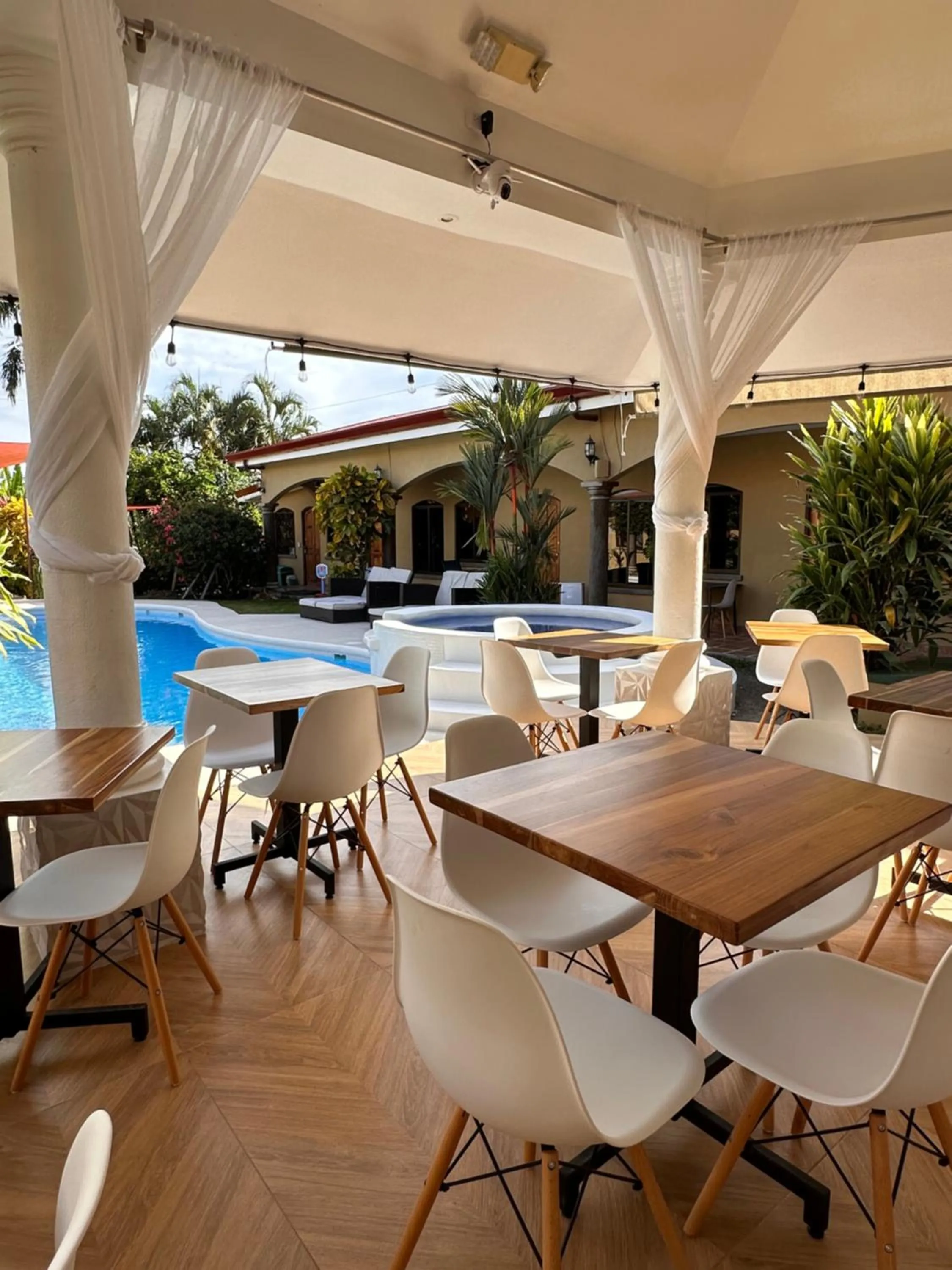 Restaurant/places to eat in Las Brisas Resort and Villas