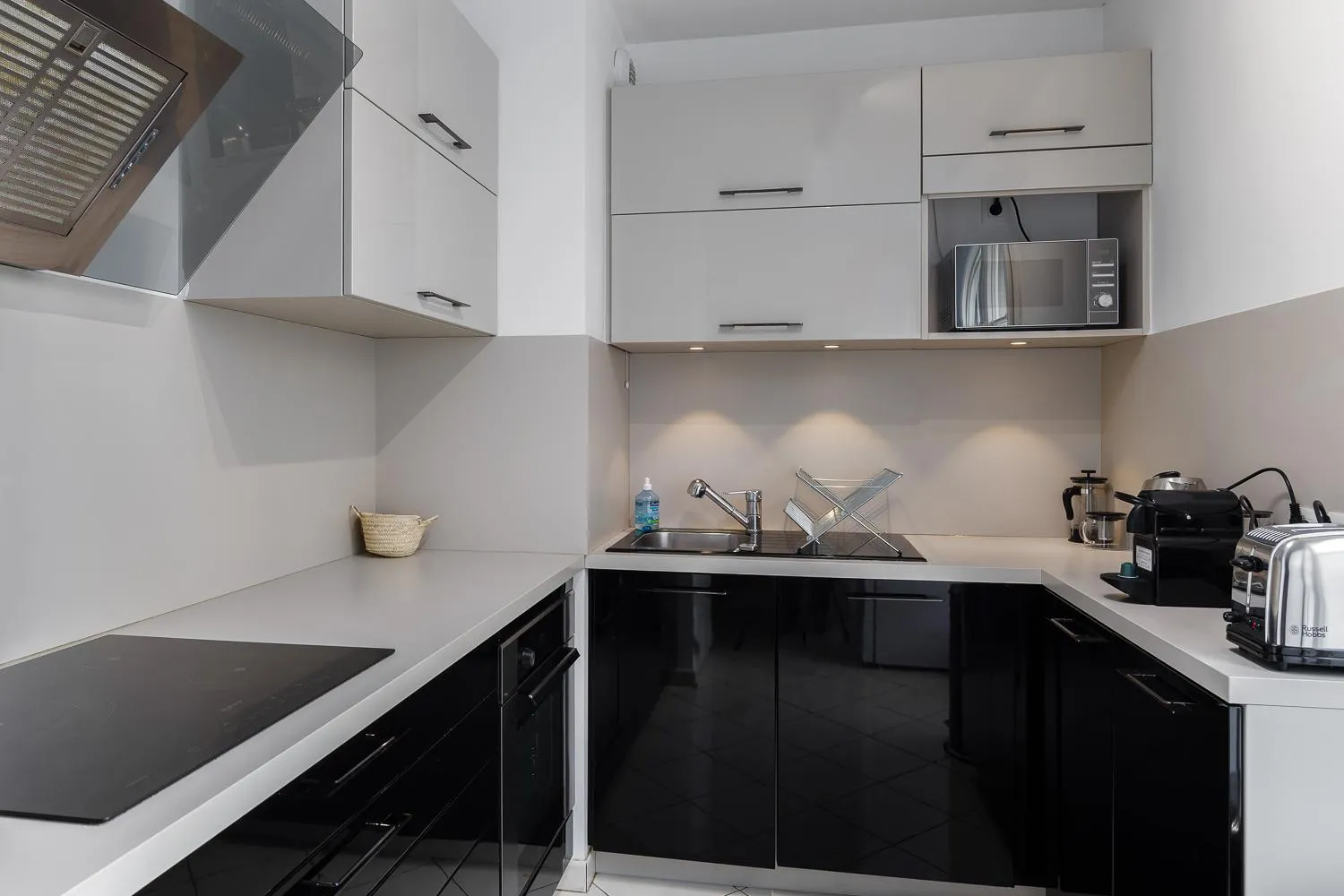 Kitchen or kitchenette in Apartment 2 Bedroomed Near Disneyland Paris with Garden Parking at Serris