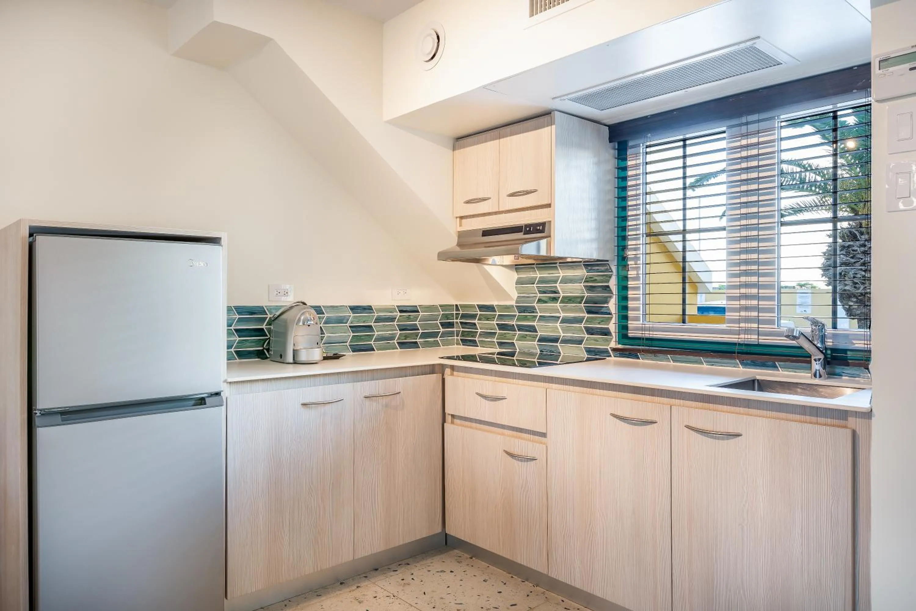 Kitchen or kitchenette in Amsterdam Manor Beach Resort