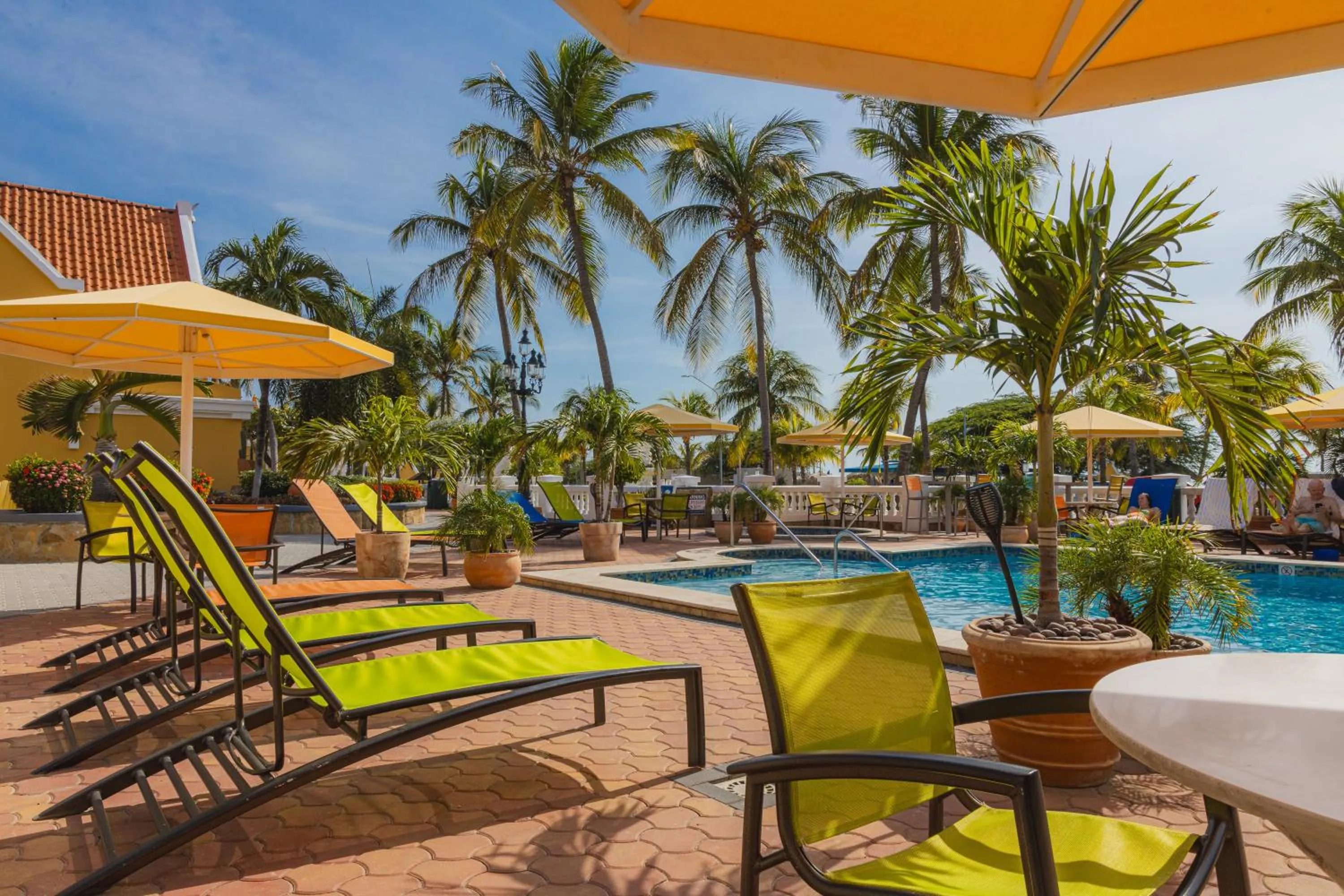 Swimming pool in Amsterdam Manor Beach Resort