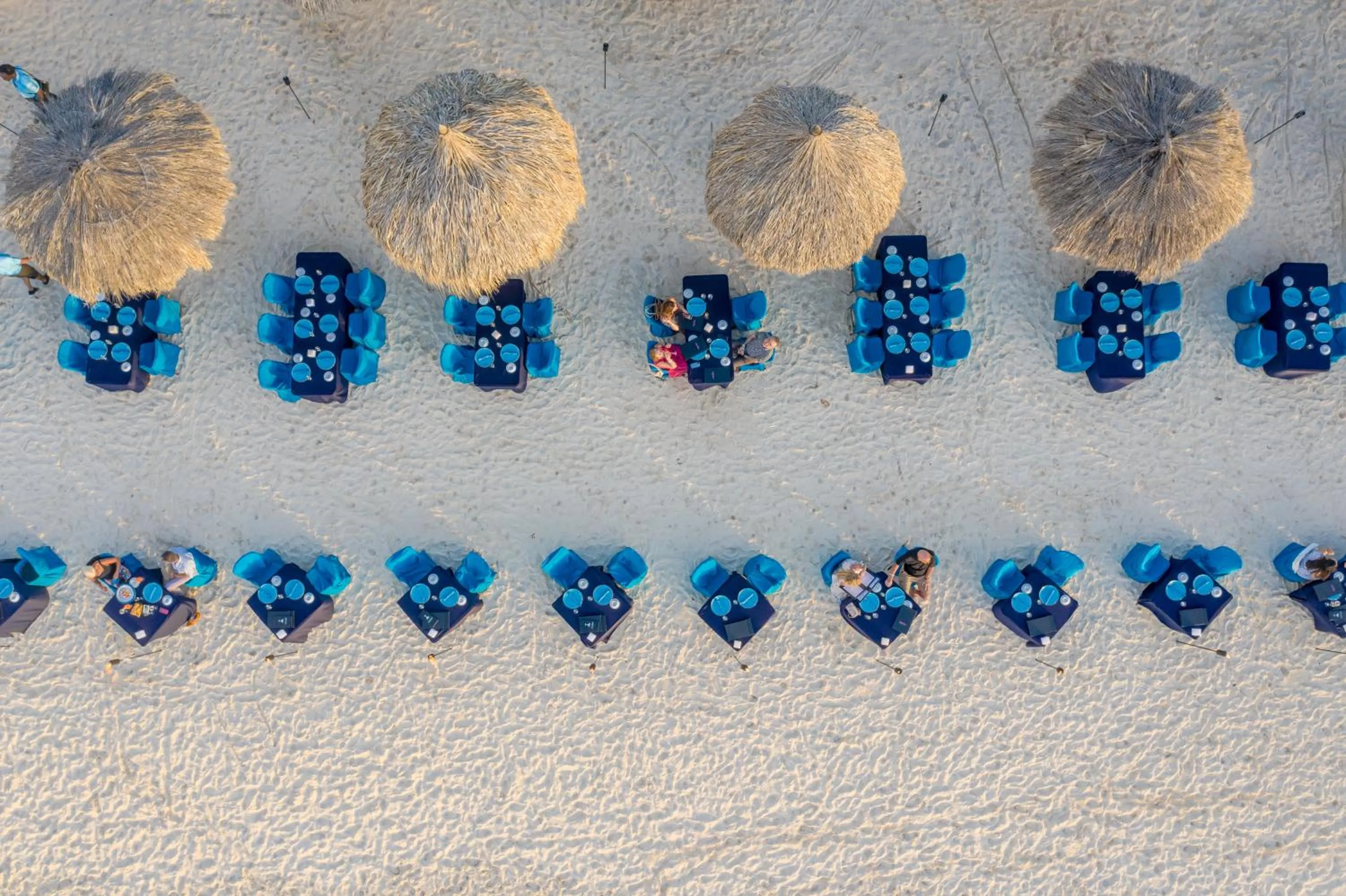 Restaurant/places to eat in Amsterdam Manor Beach Resort