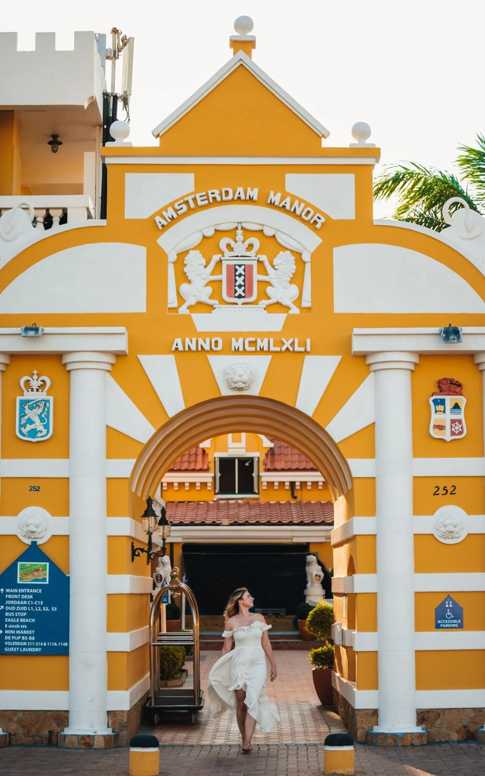 Facade/entrance in Amsterdam Manor Beach Resort