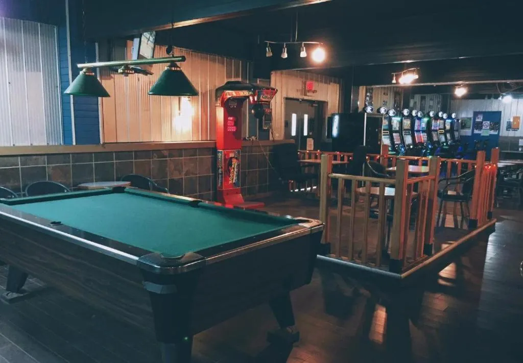 Billiard in Hi Valley Motor Inn