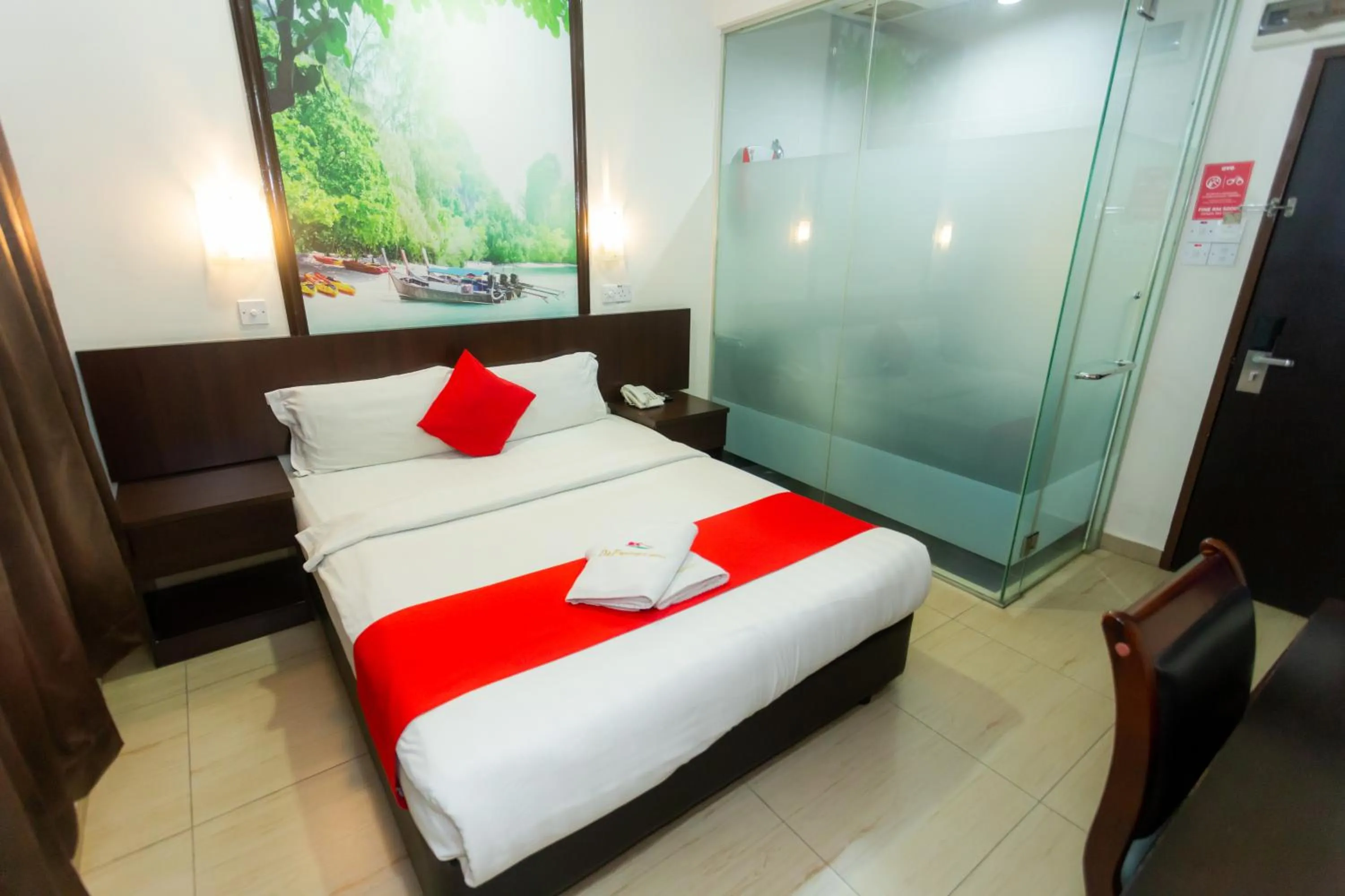 Bed in D&F BOUTIQUE HOTEL SENAWANG