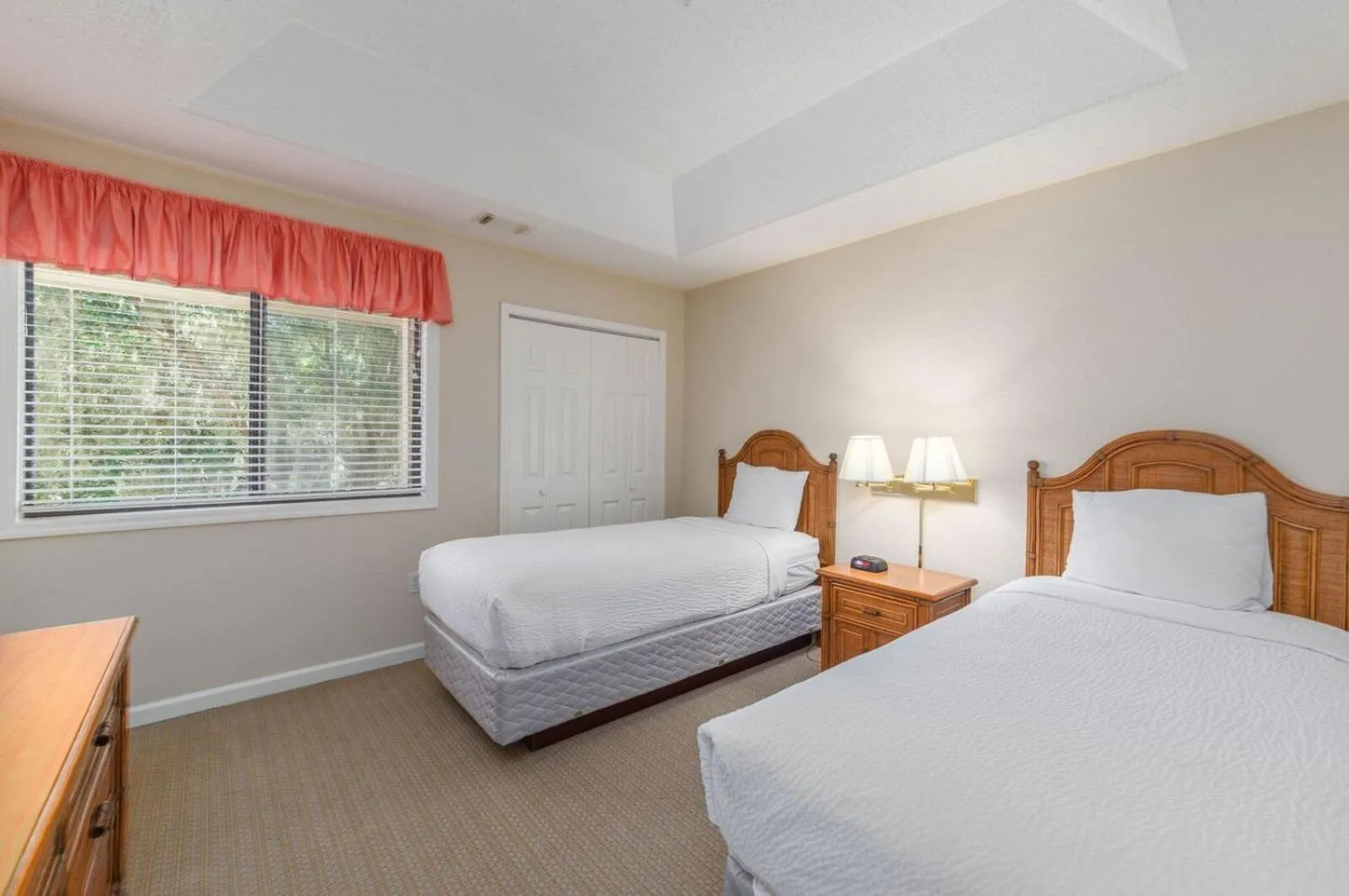 Bedroom, Bed in Coral Reef Resort