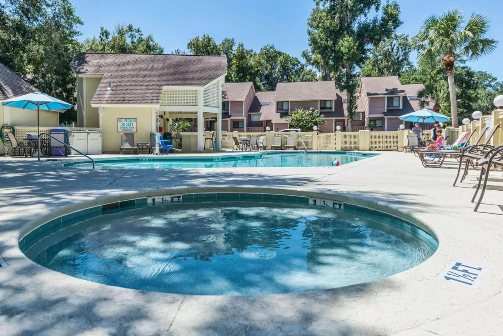 Swimming pool in Coral Reef Resort
