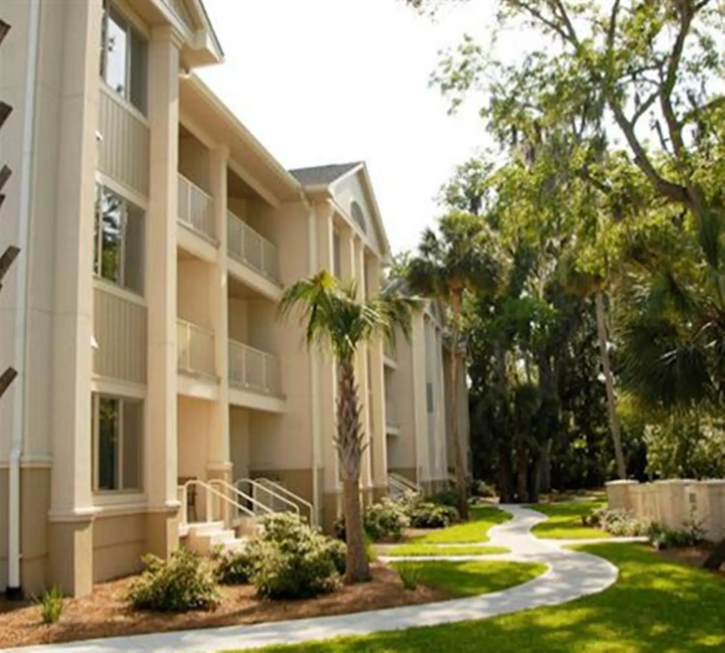 Luxury Three-Bedroom Apartment - North in Coral Sands Resort by Palmera Luxury Three-Bedroom Apartment - North in Coral Sands Resort by Palmera