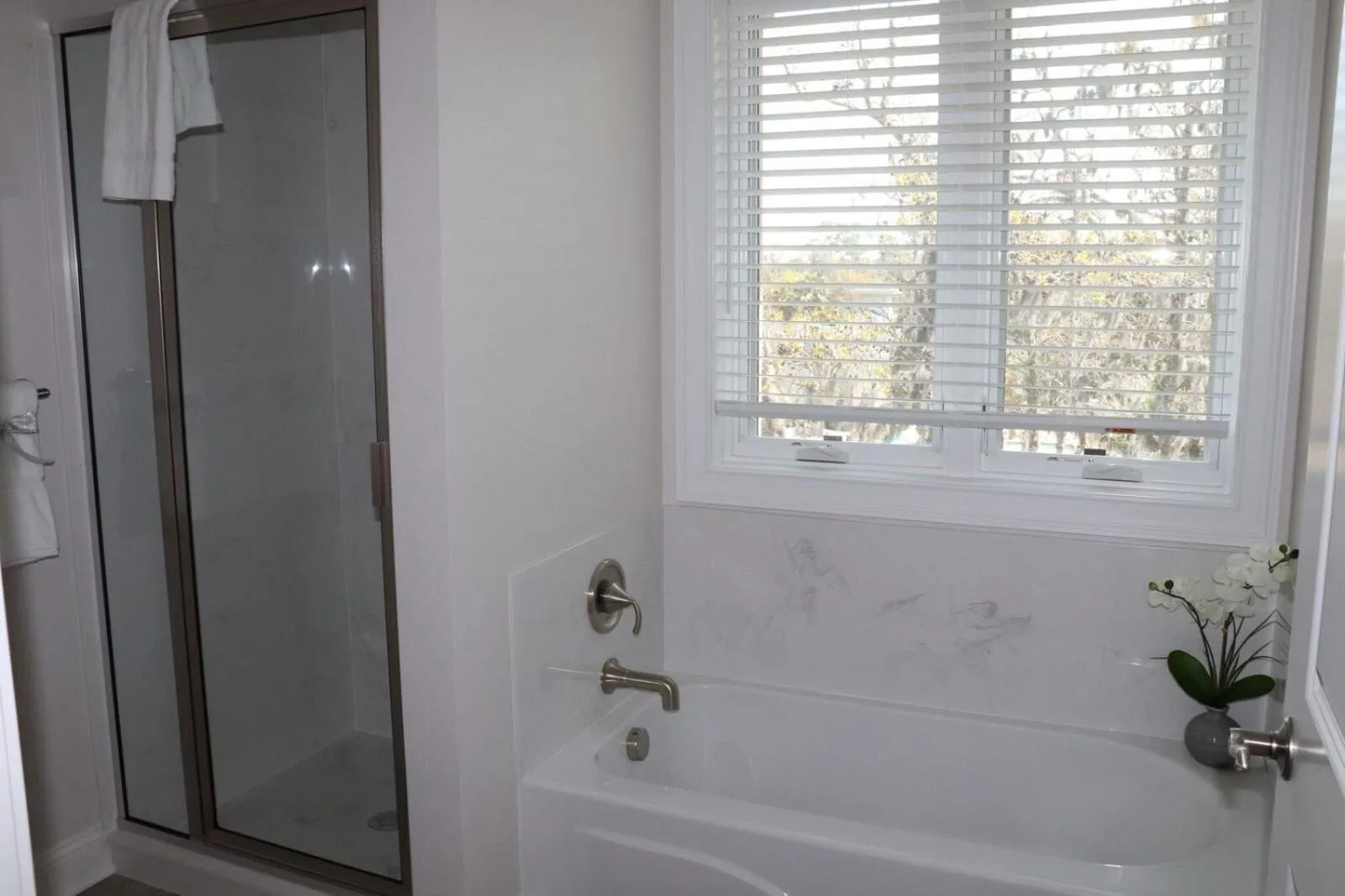 Shower in Coral Sands Resort by Palmera