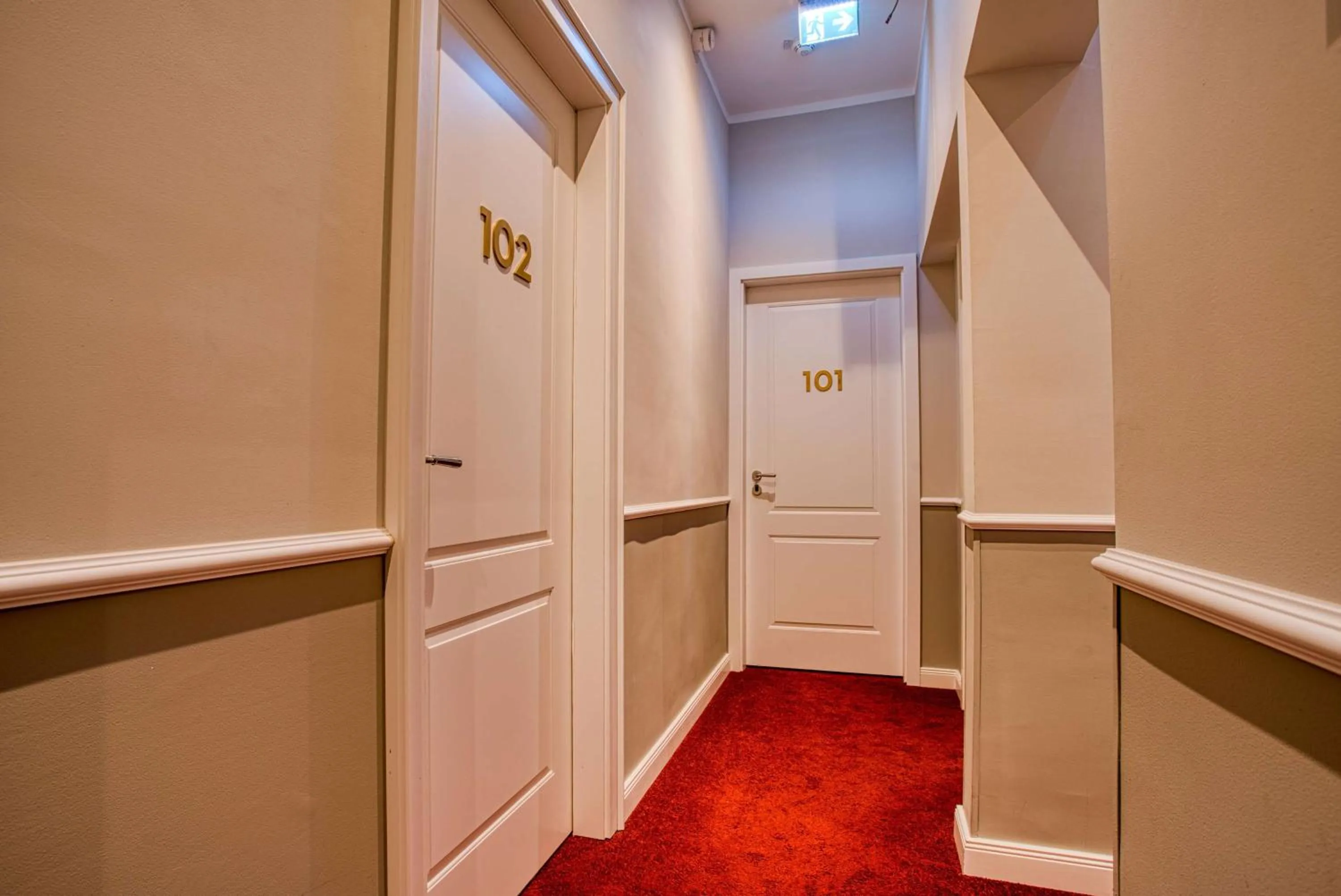 Lobby or reception in Boutique 53 & 56 Hamburg City, Trademark Collection by Wyndham