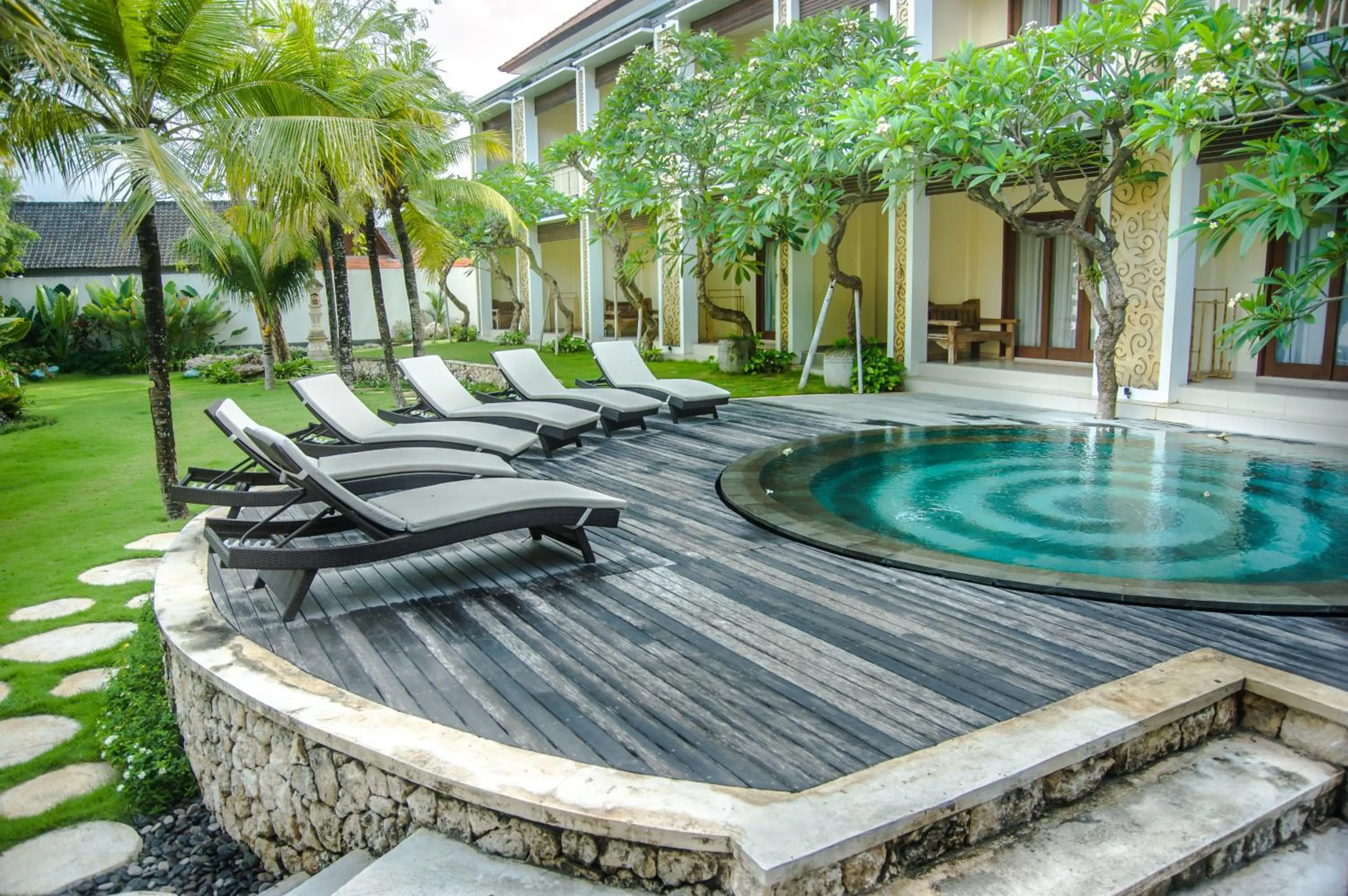 Swimming pool in Akatara Hotel