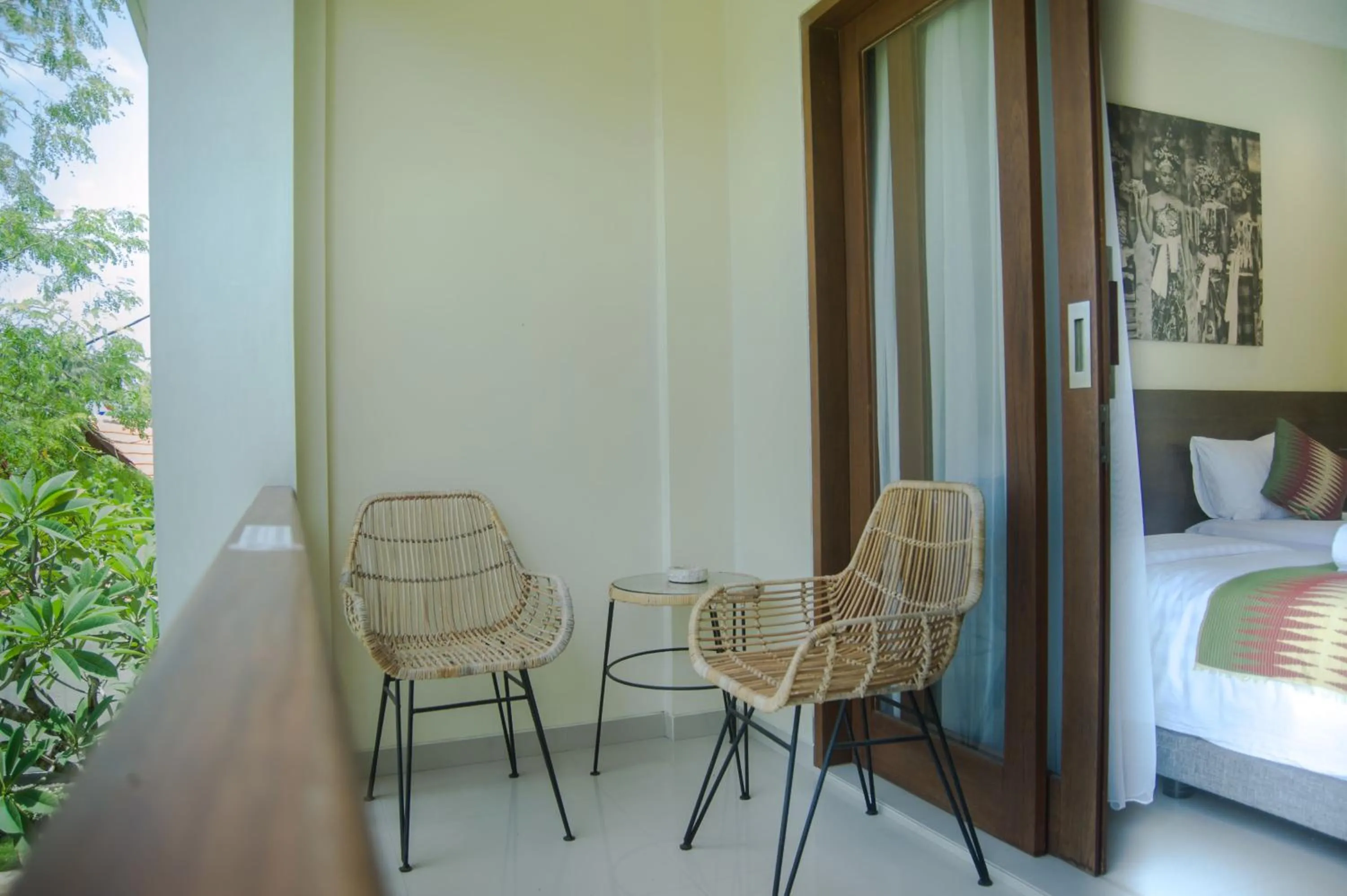 Balcony/Terrace, Bed in Akatara Hotel