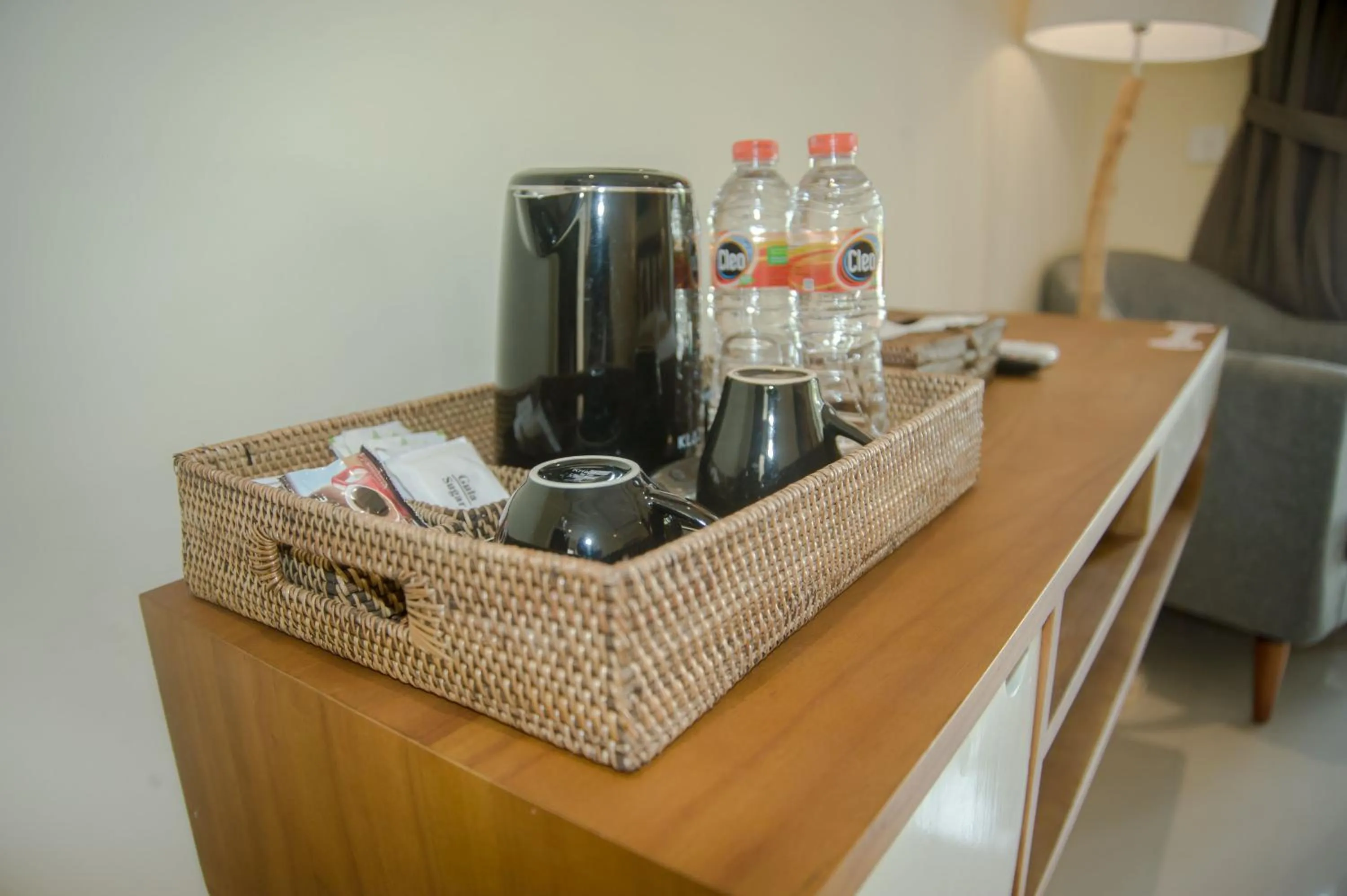 Coffee/tea facilities in Akatara Hotel