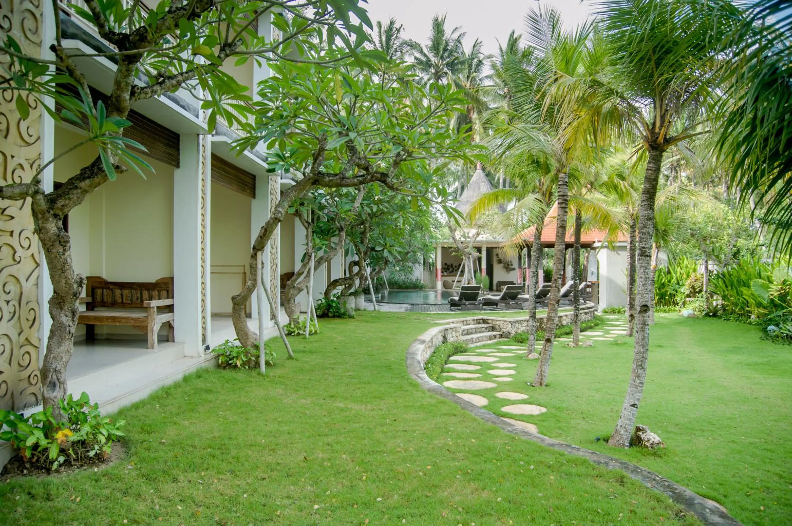 Garden in Akatara Hotel