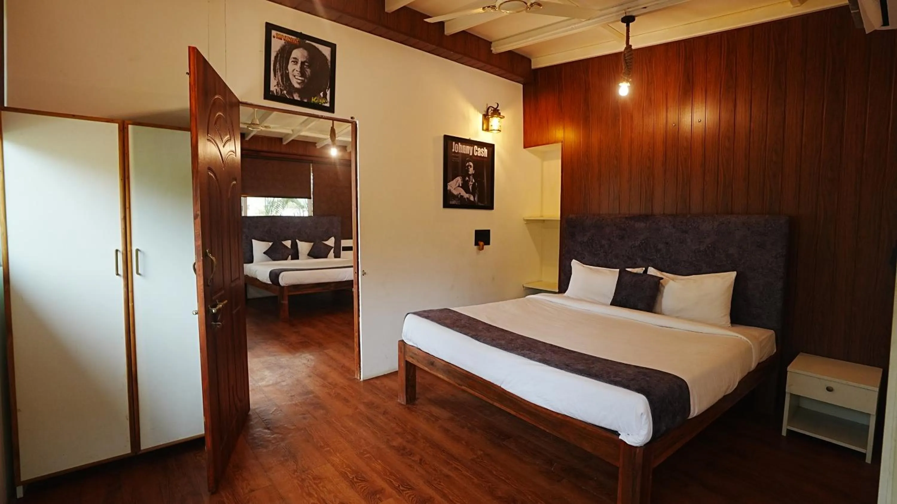 Bed in Anjoned Hostel & Cafe