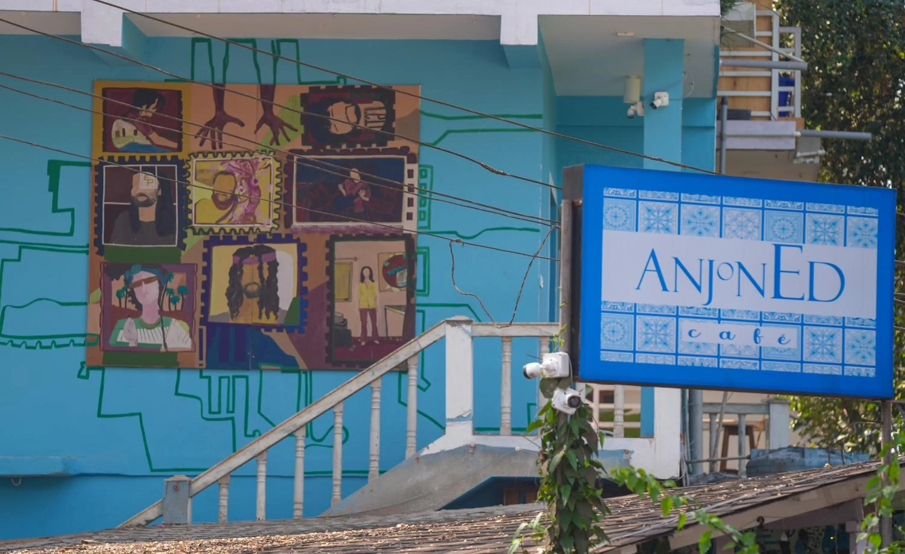 Day in Anjoned Hostel & Cafe