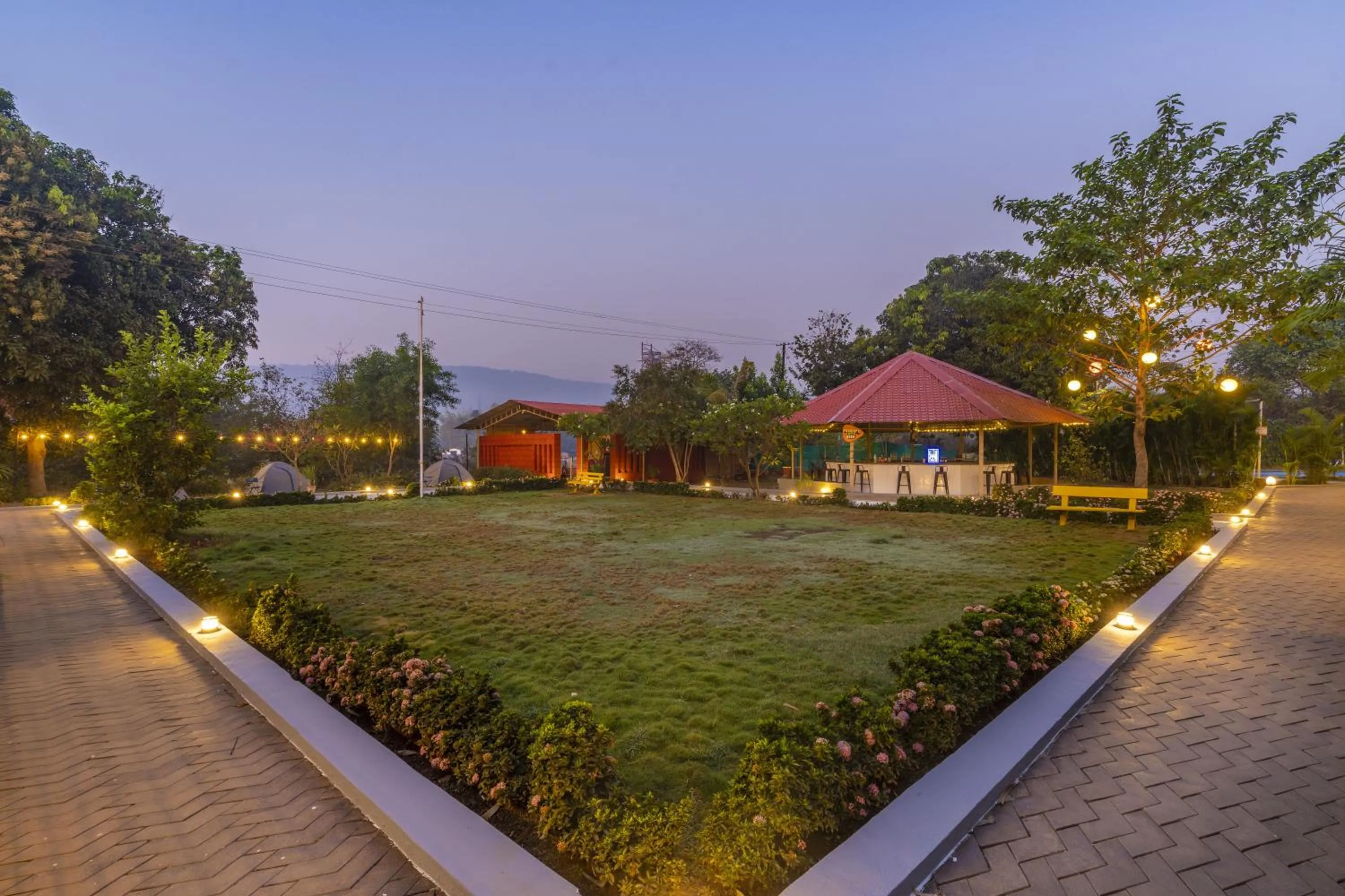 Property building in Zostel Kolad