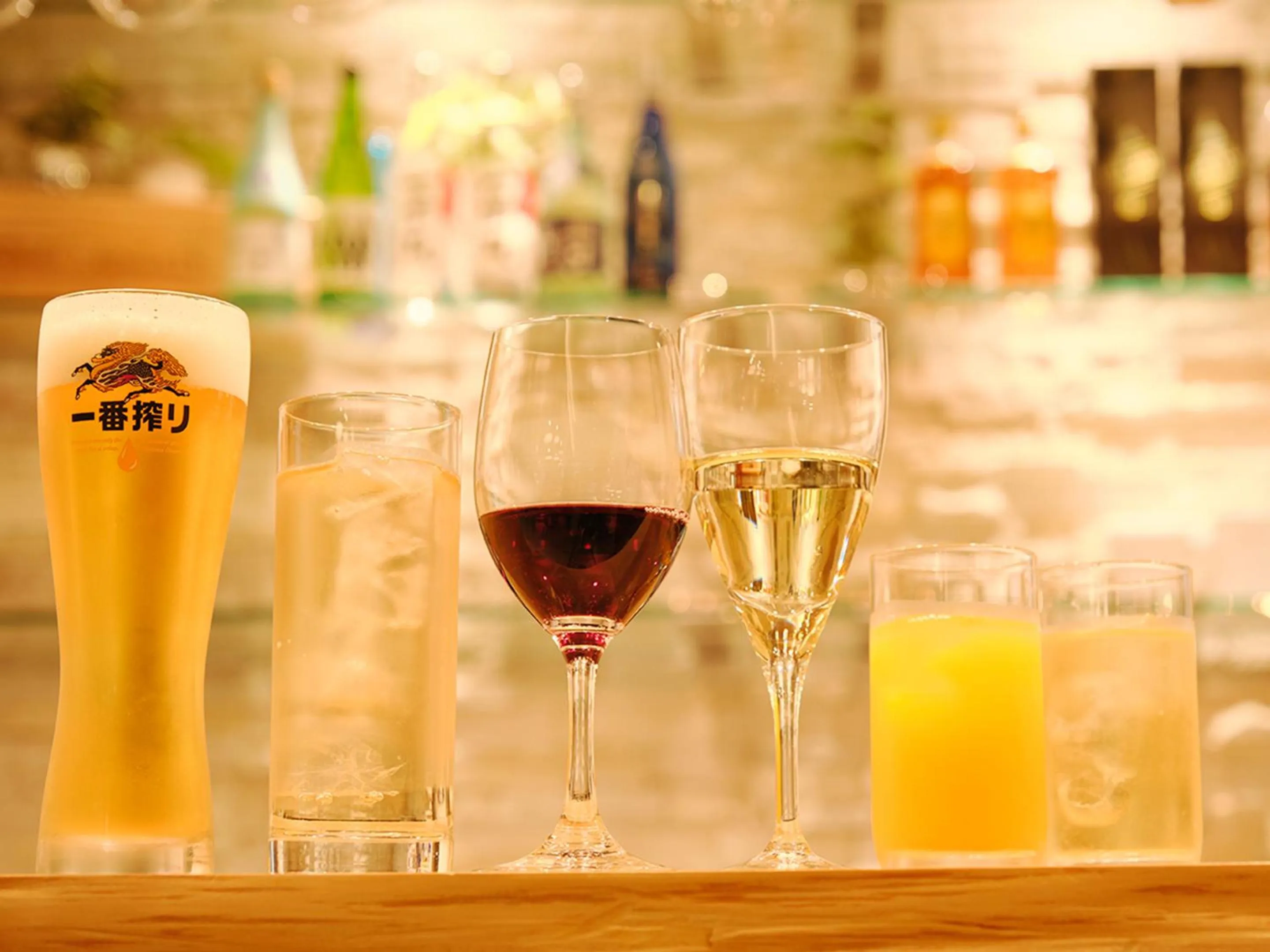 Lounge or bar in Hotel SUI Kobe Sannomiya by ABEST