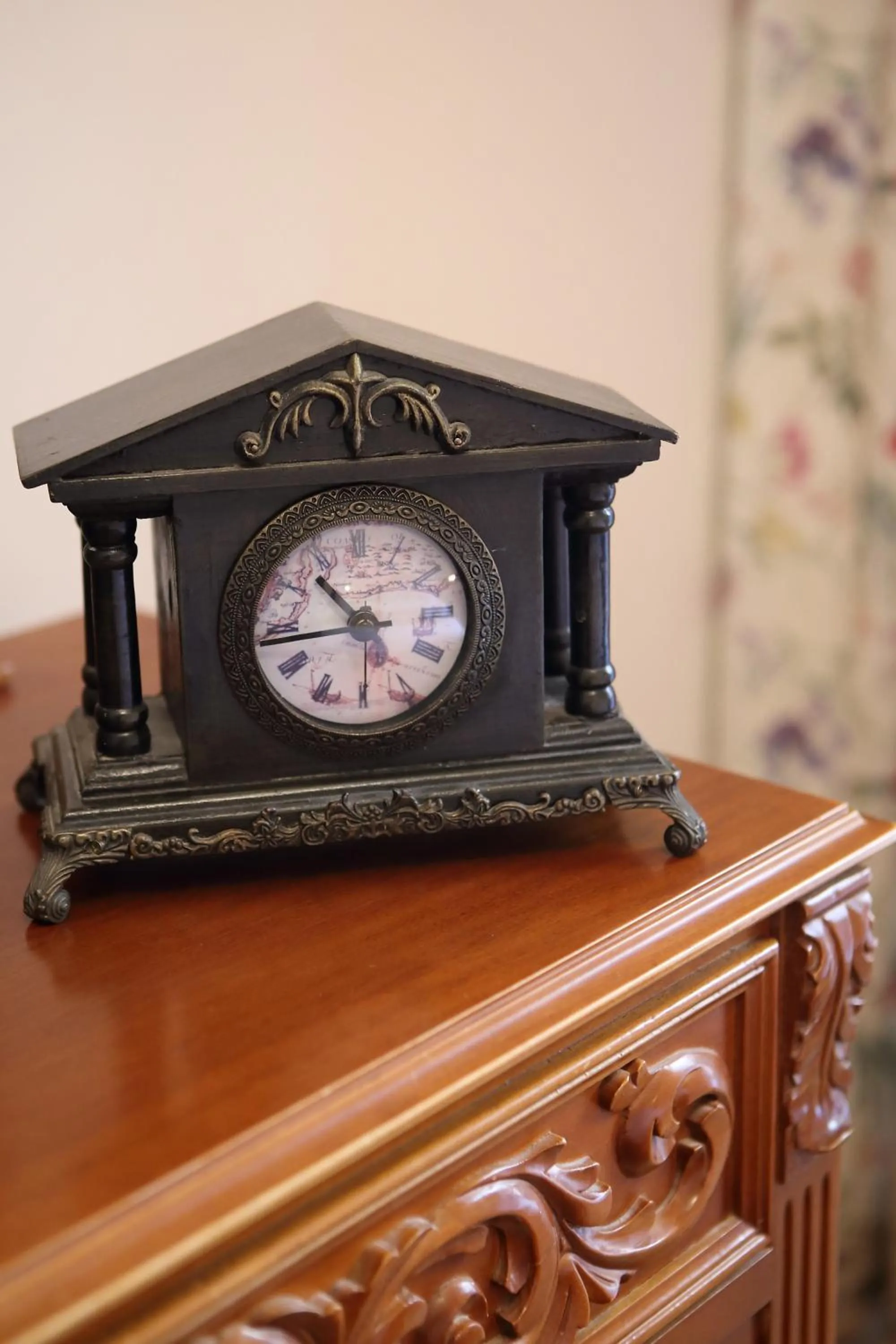 Decorative detail in Best House, Athens Central Flat, Ithakis Str
