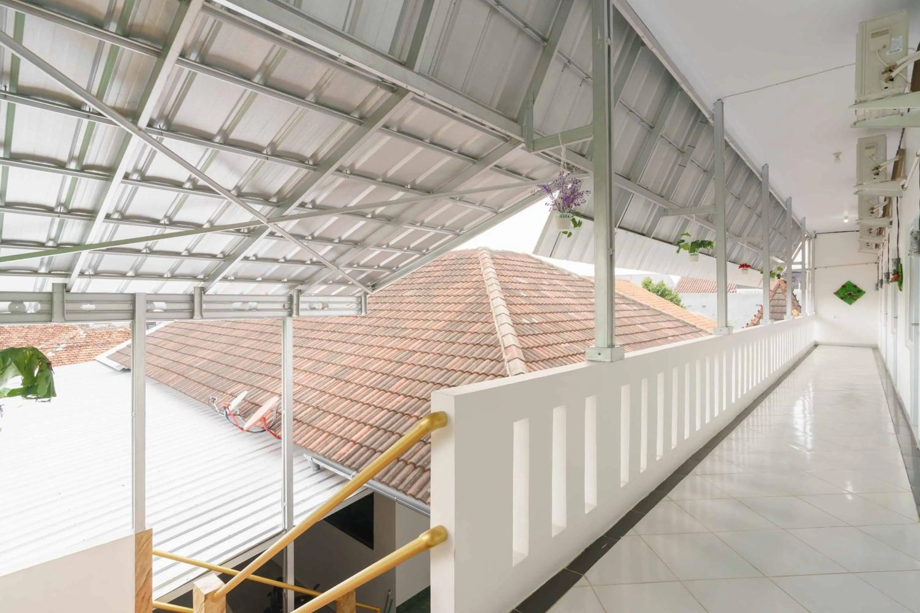 RedDoorz Syariah near Exit Toll Jatiwarna 2