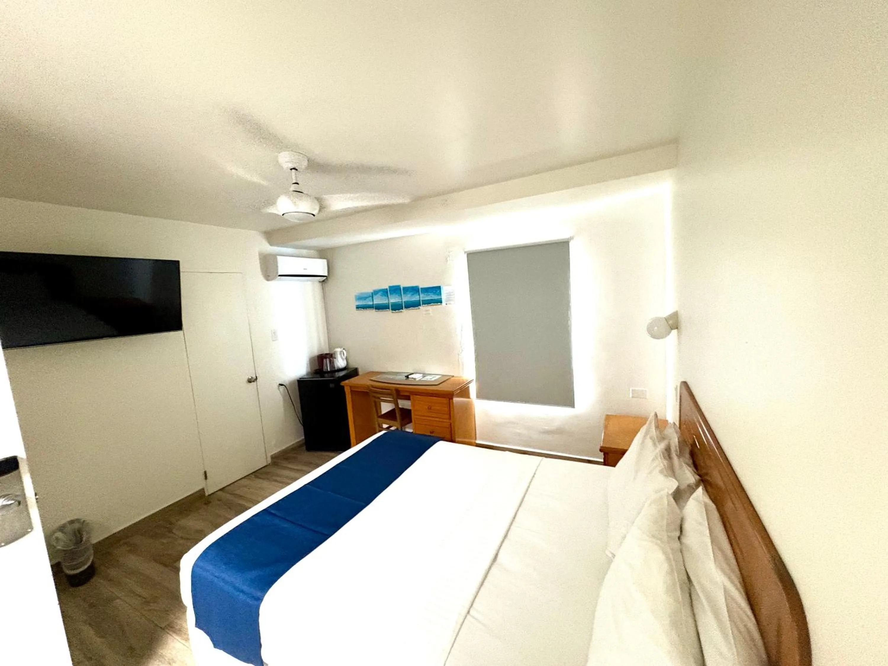 Bed in Seaview Beach Hotel