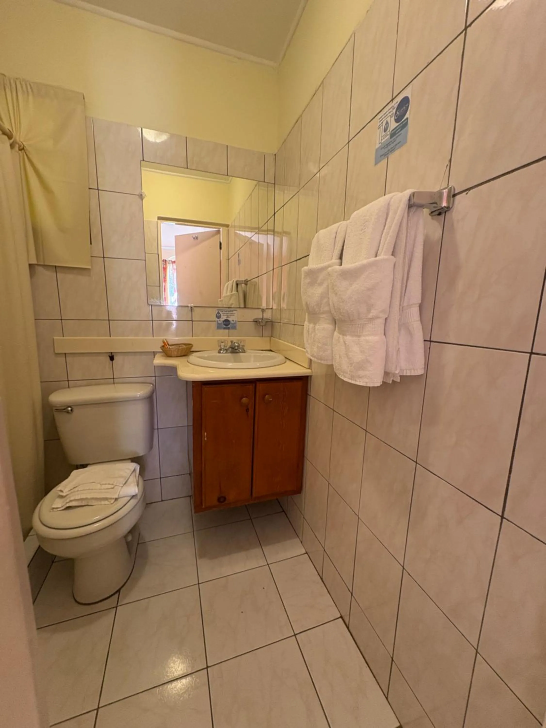 Shower in Seaview Beach Hotel