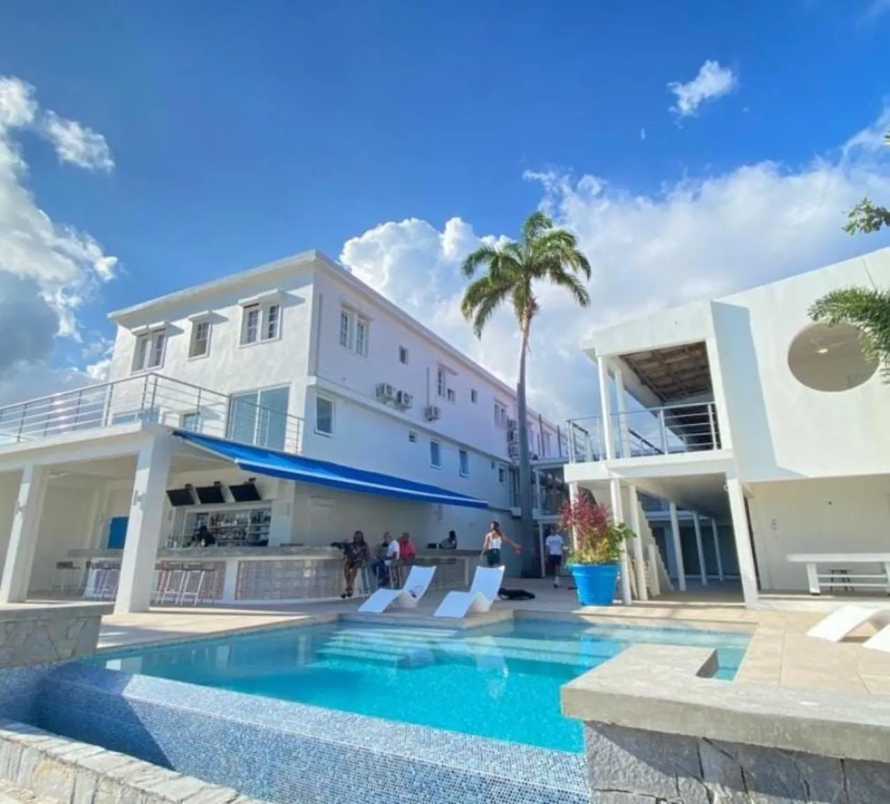 Property building in Seaview Beach Hotel