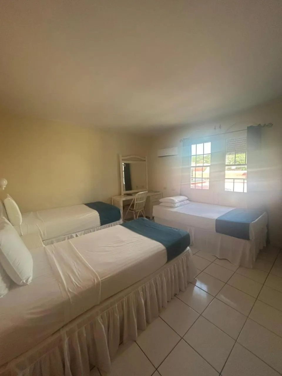 Bed in Seaview Beach Hotel