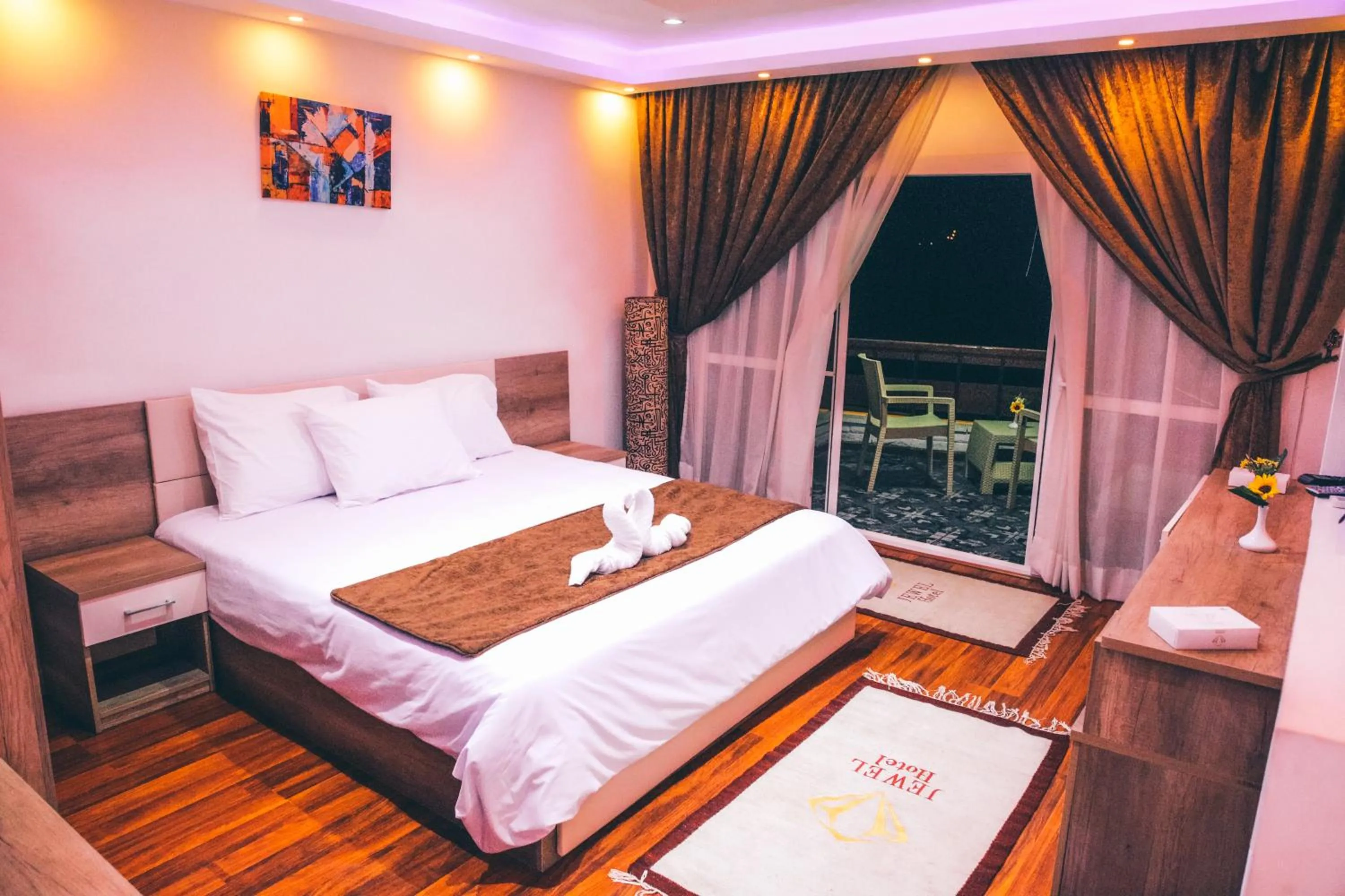 Bed in Jewel Maadi Cabins and Club