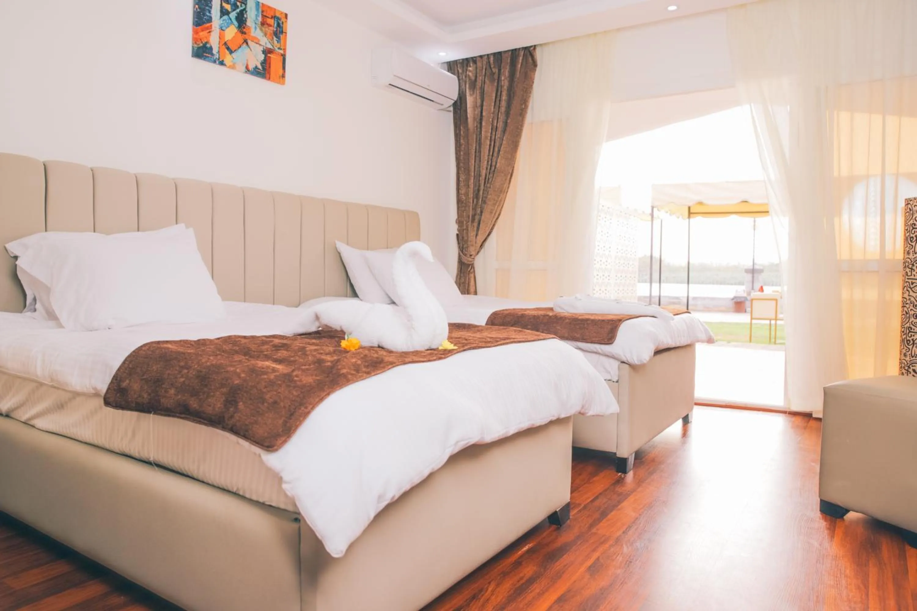 Bed in Jewel Maadi Cabins and Club