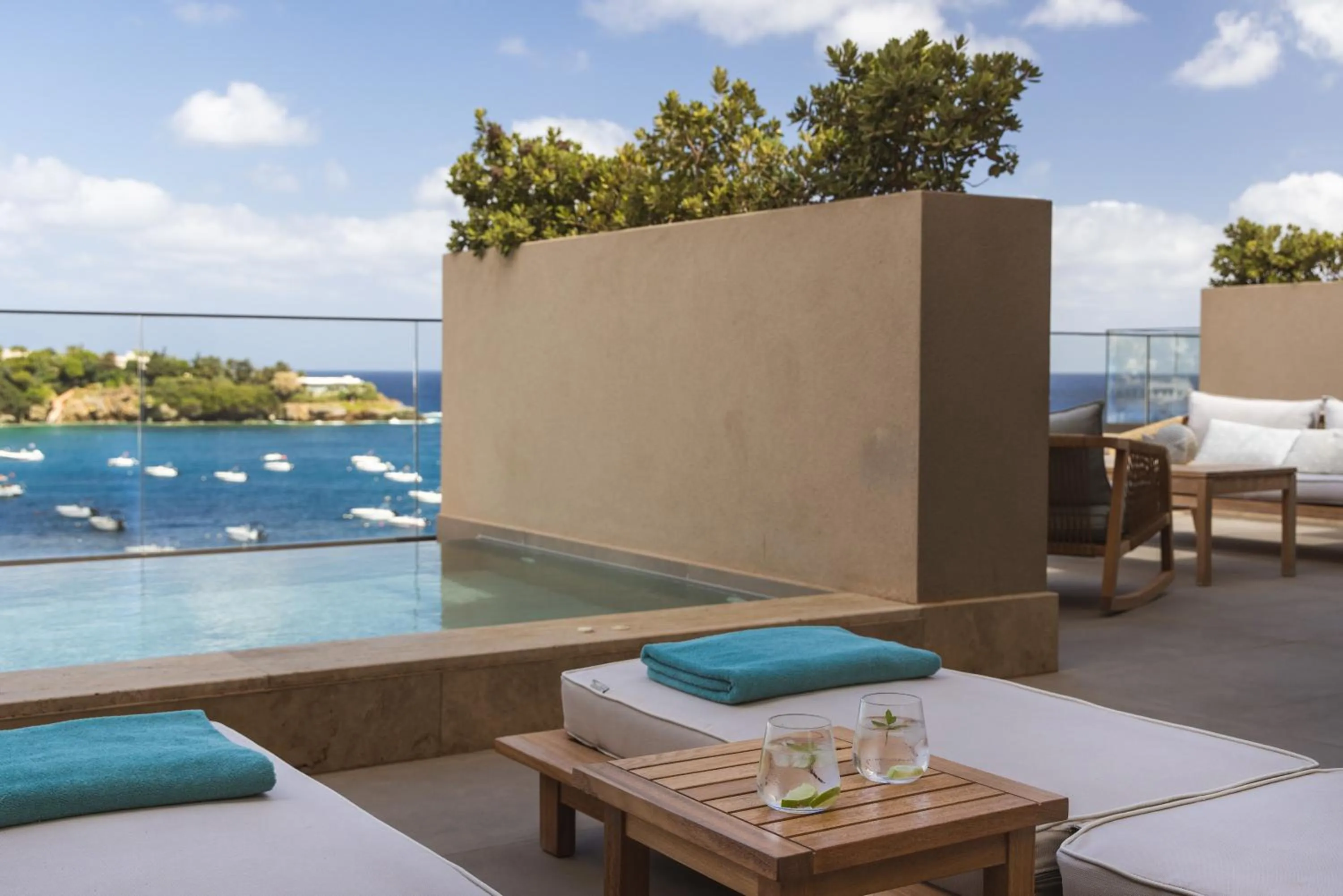 Patio in Castello Infinity Suites - Adults Only