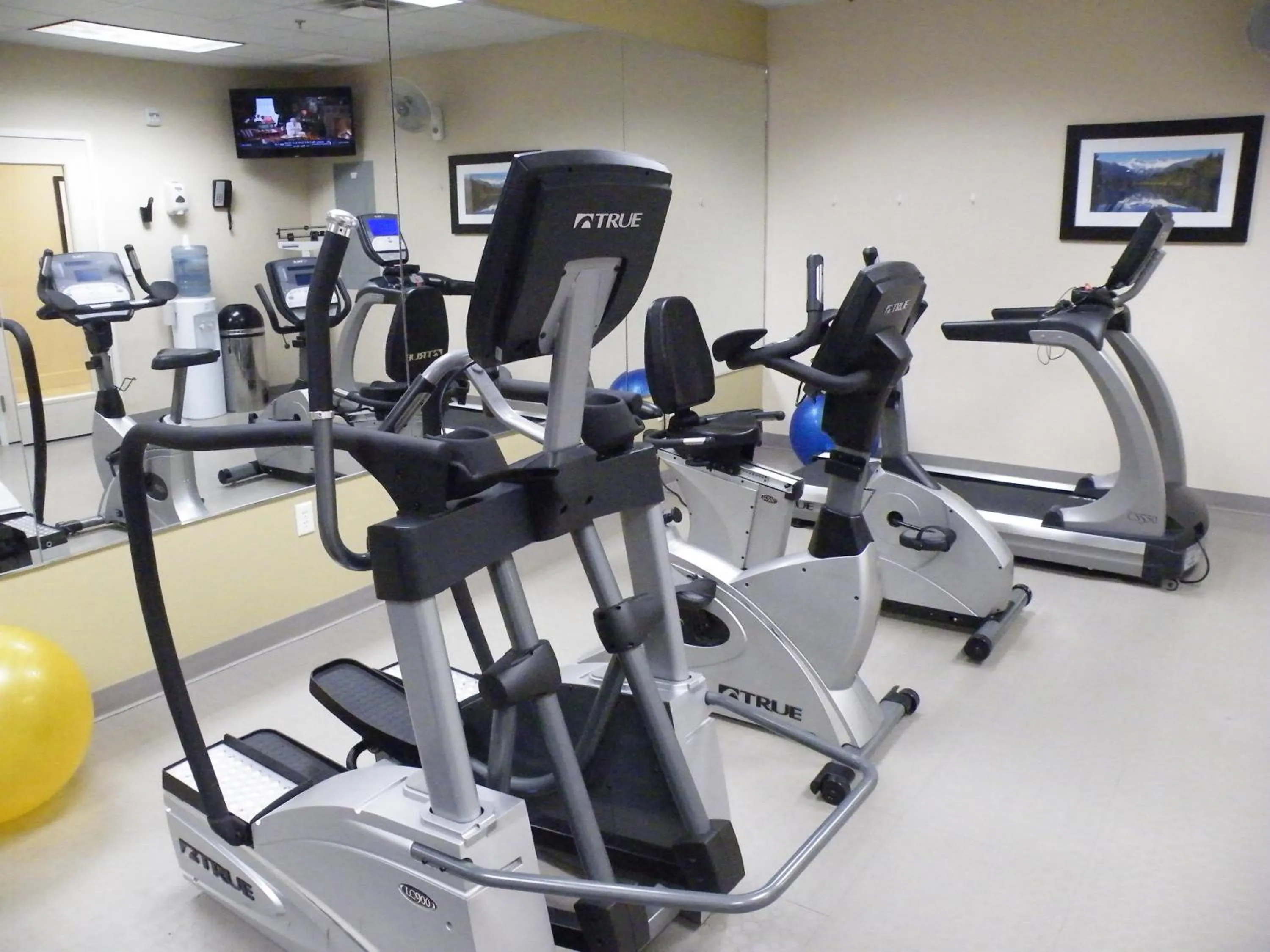 Fitness centre/facilities in Bakken Airport XWA Hotel & Studios